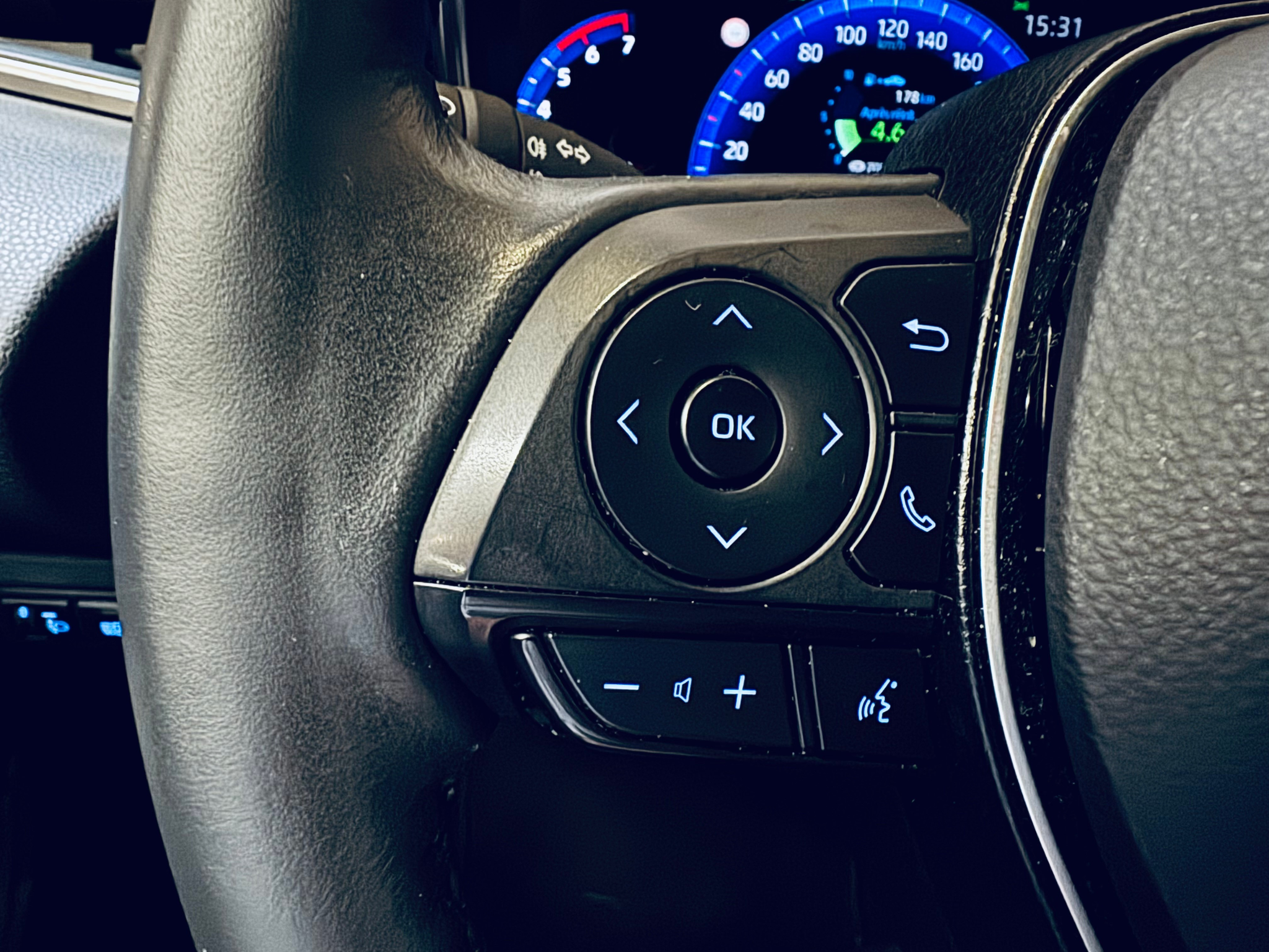 listing desktop thumbnail image 22