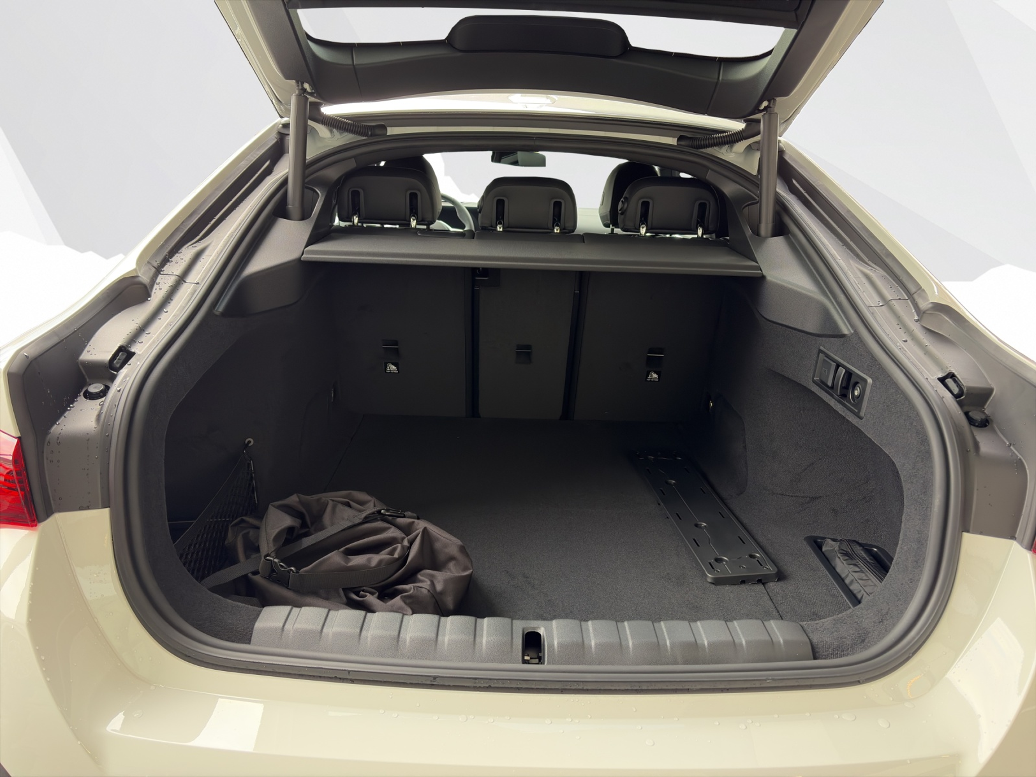 listing desktop thumbnail image 18