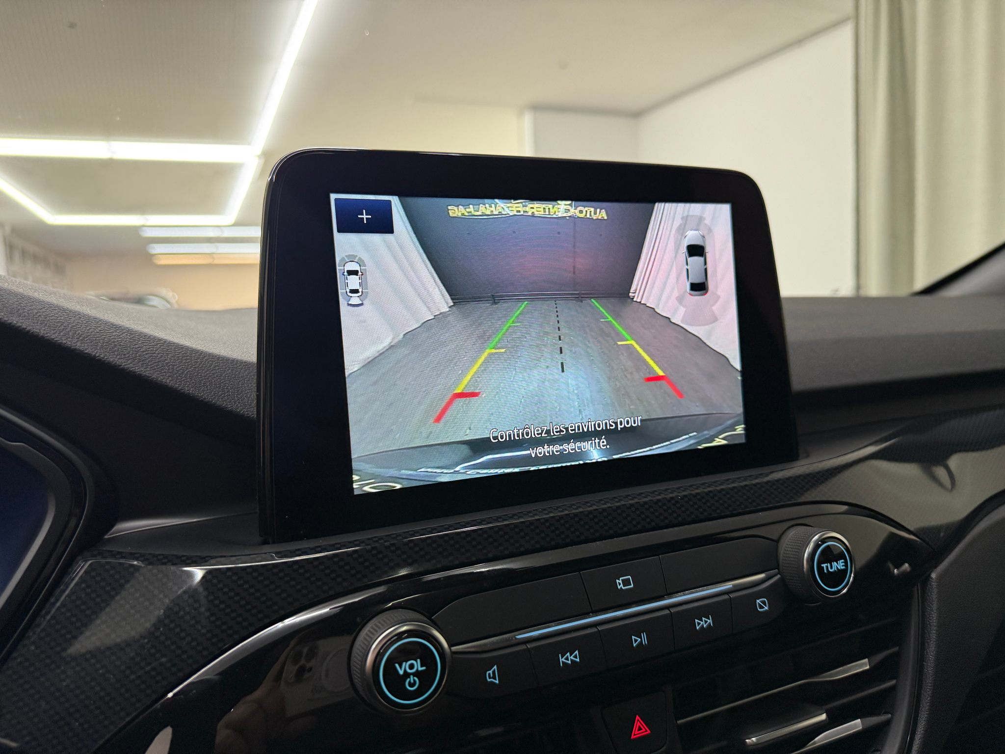 listing desktop thumbnail image 17