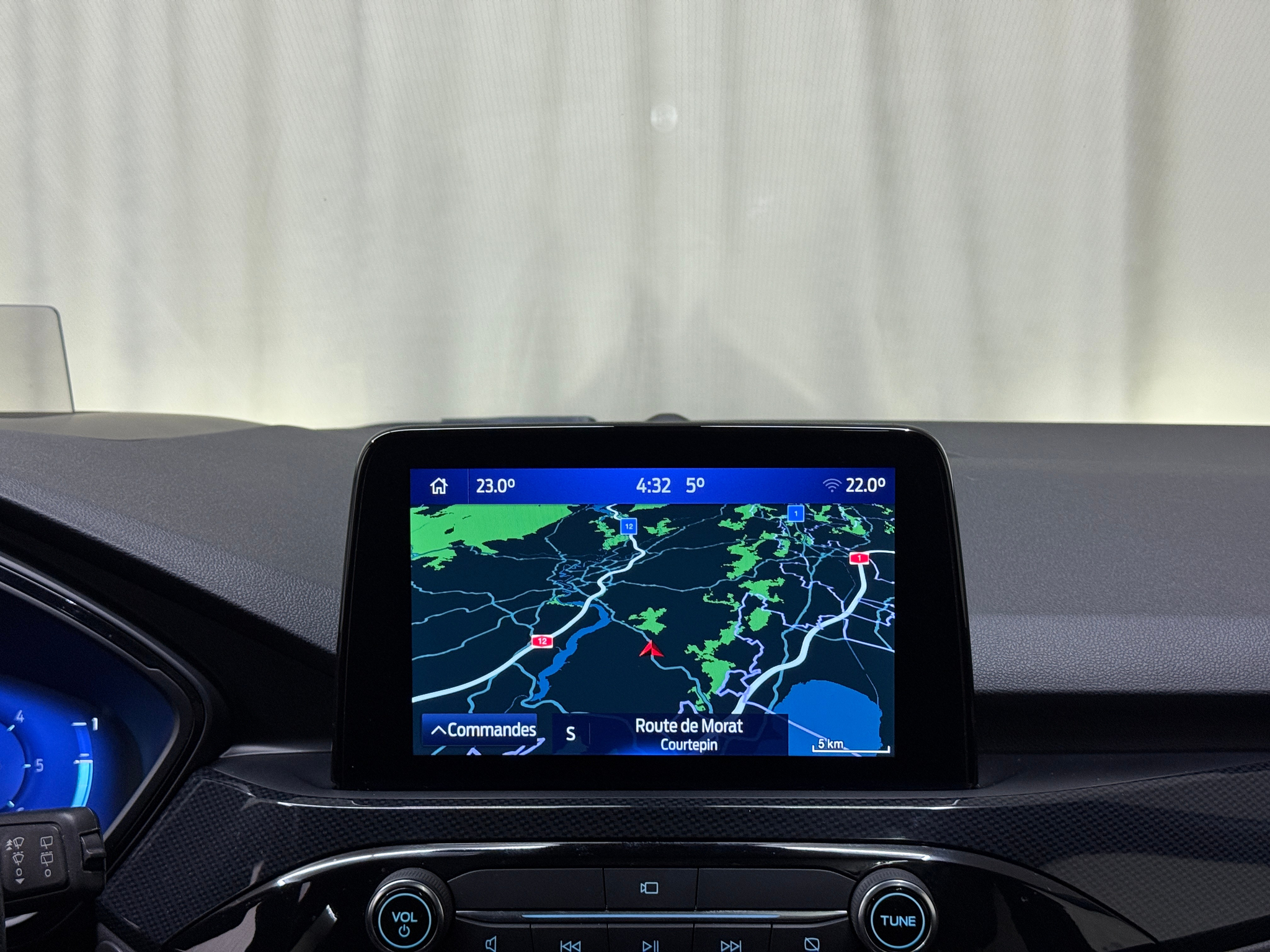 listing desktop thumbnail image 9