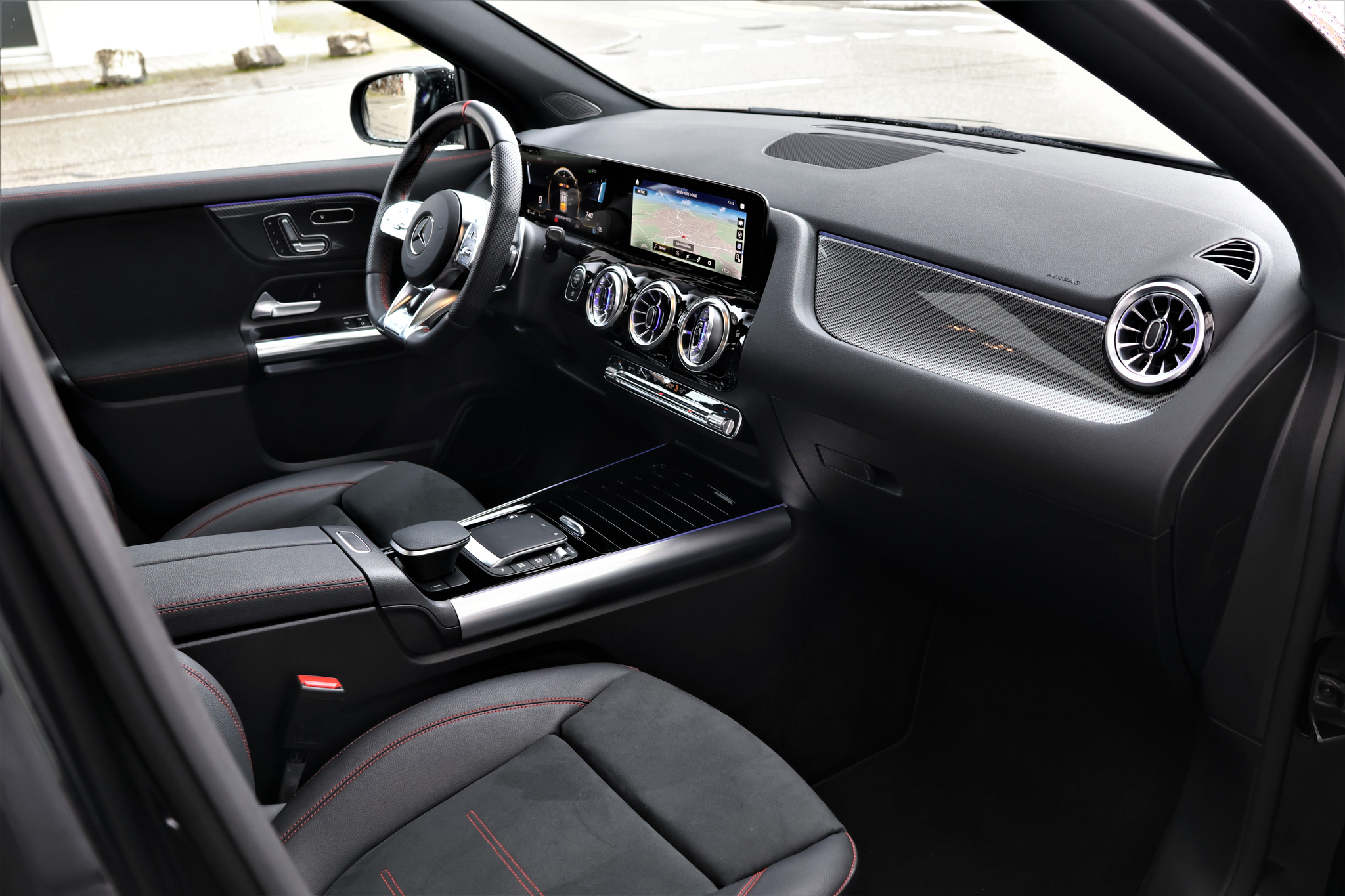 listing desktop thumbnail image 16