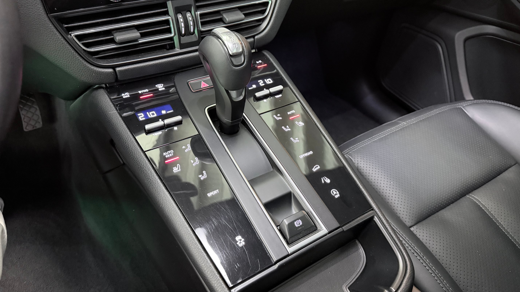 listing desktop thumbnail image 13