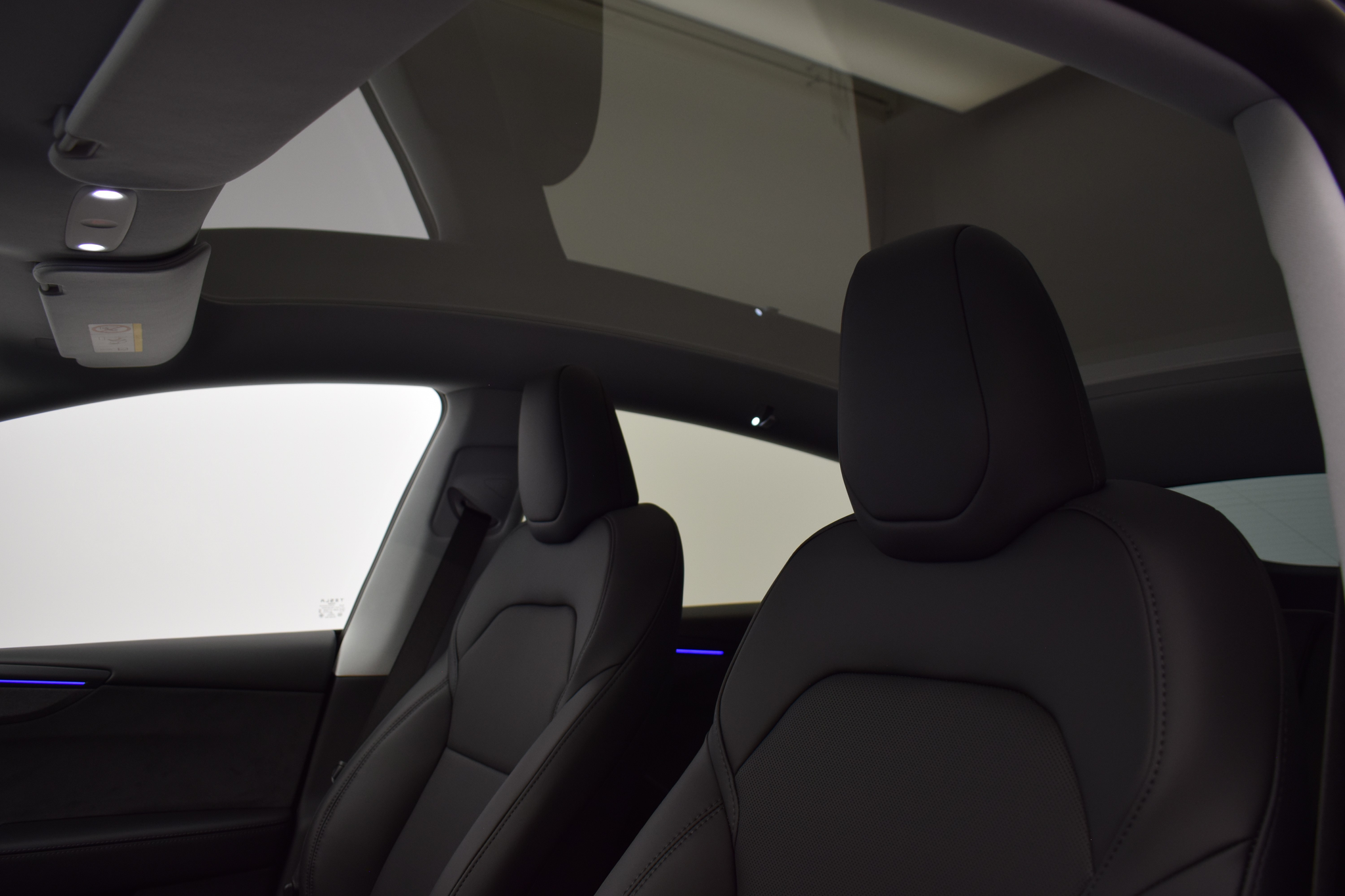 listing desktop thumbnail image 17