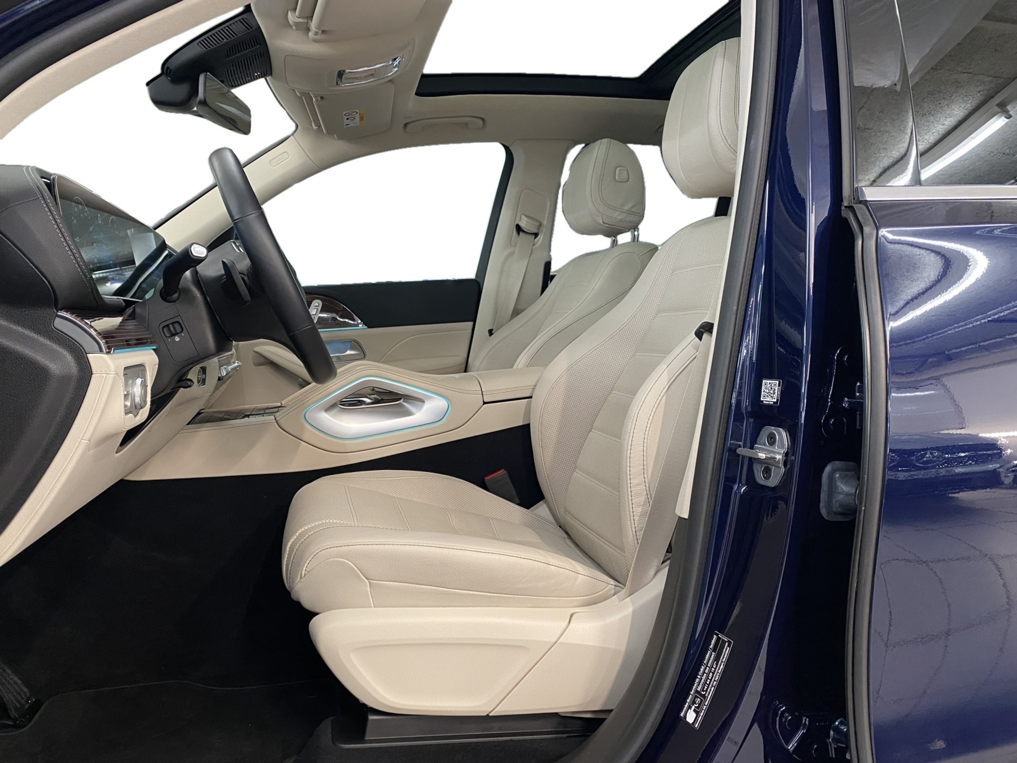 listing desktop thumbnail image 6