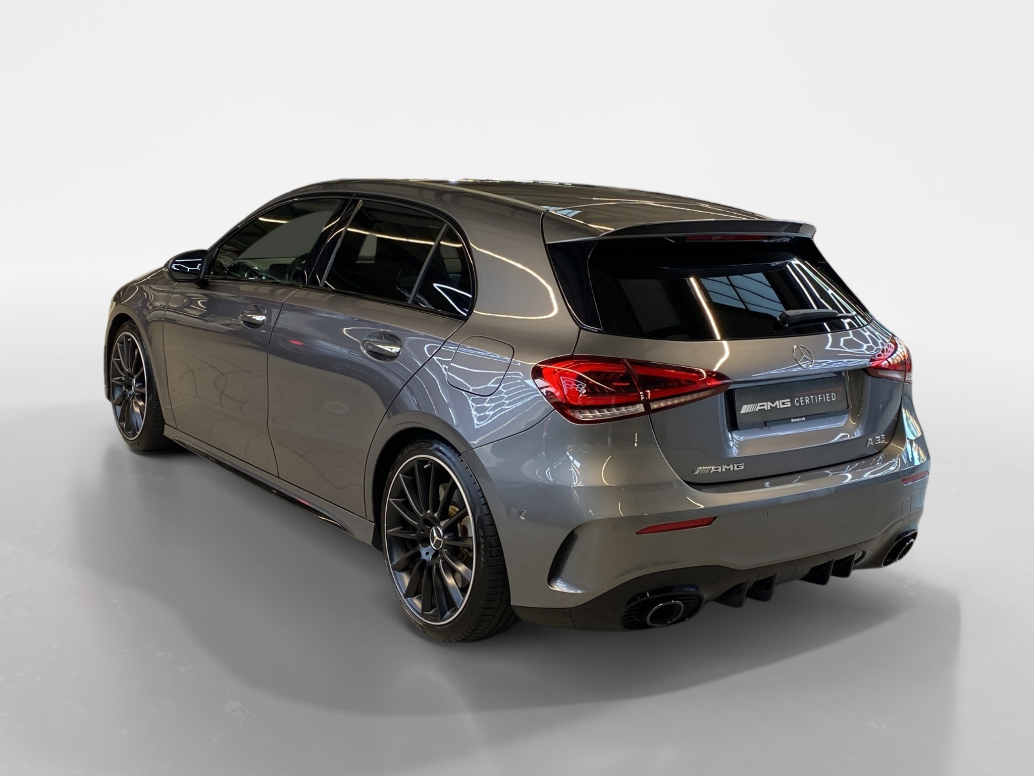 listing desktop thumbnail image 3