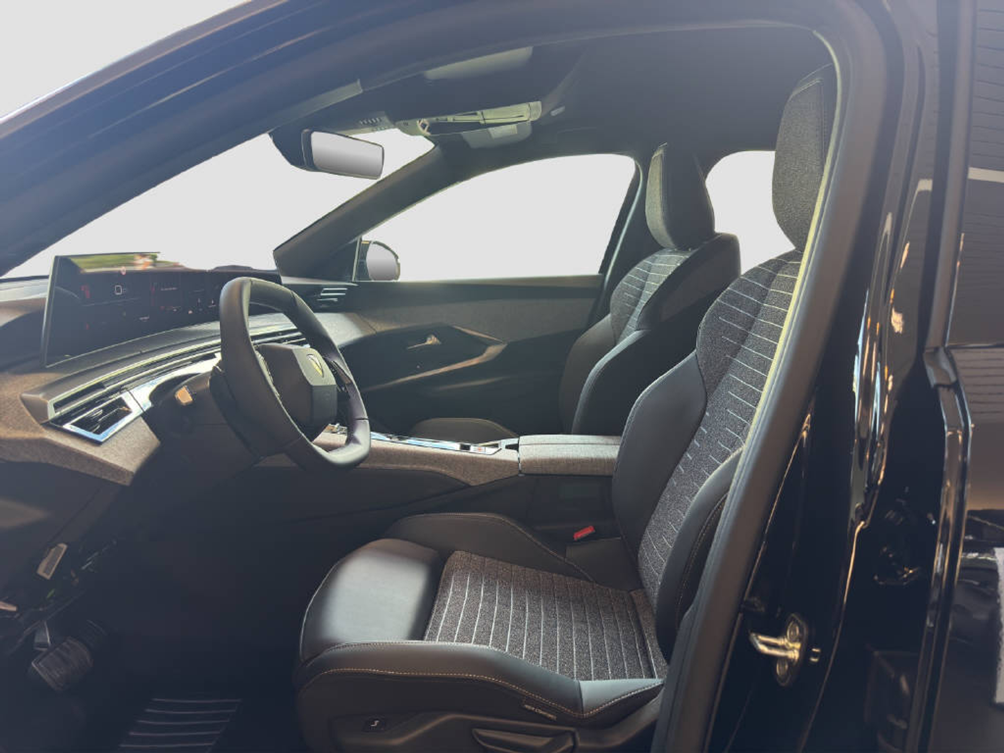 listing desktop thumbnail image 5