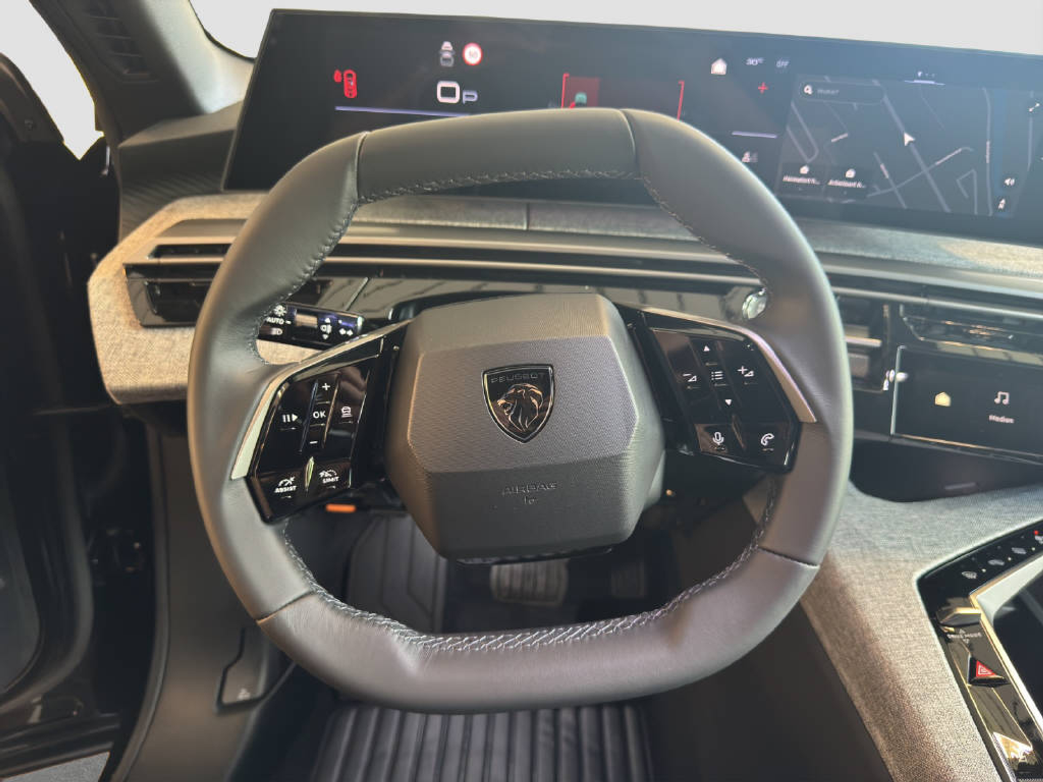 listing desktop thumbnail image 7