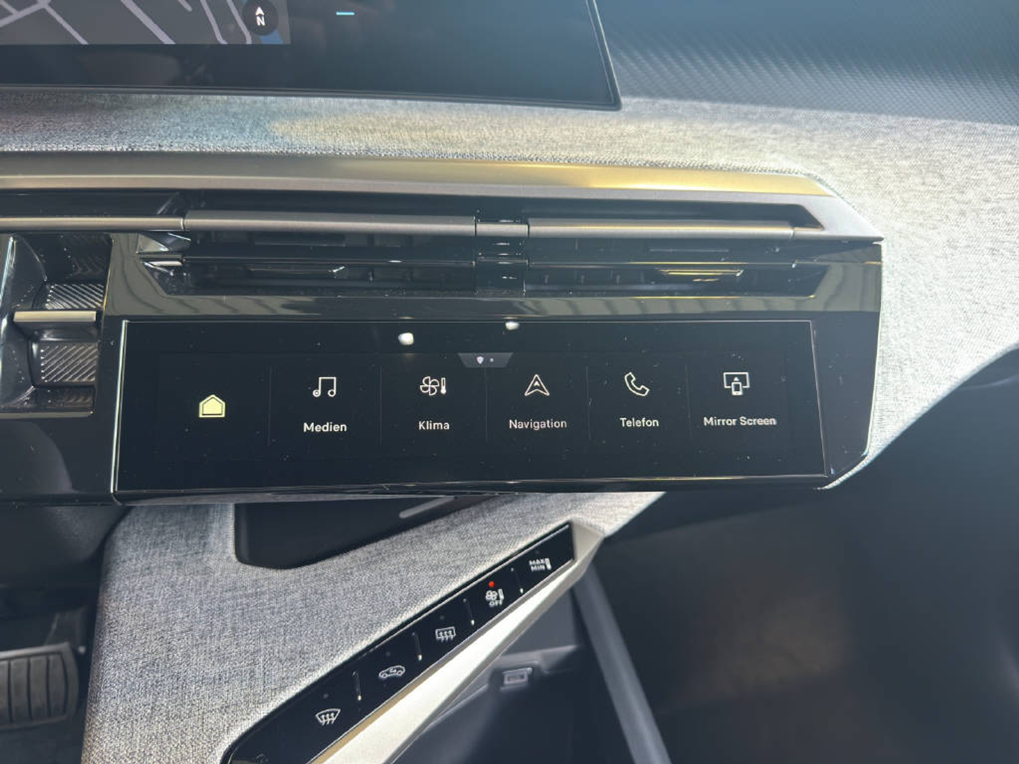 listing desktop thumbnail image 15