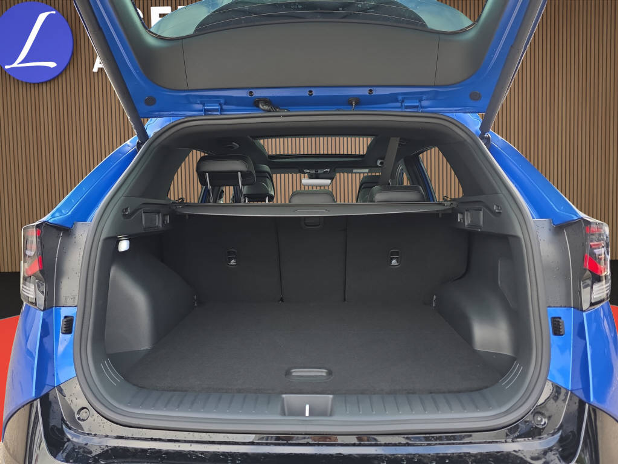 listing desktop thumbnail image 14