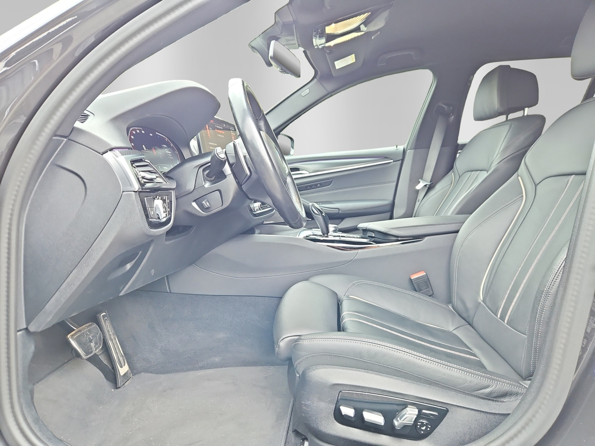 listing desktop thumbnail image 6