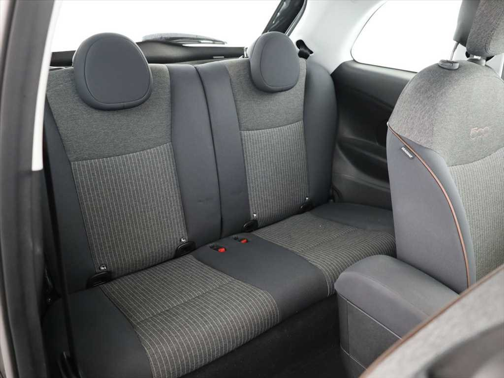 listing desktop thumbnail image 6