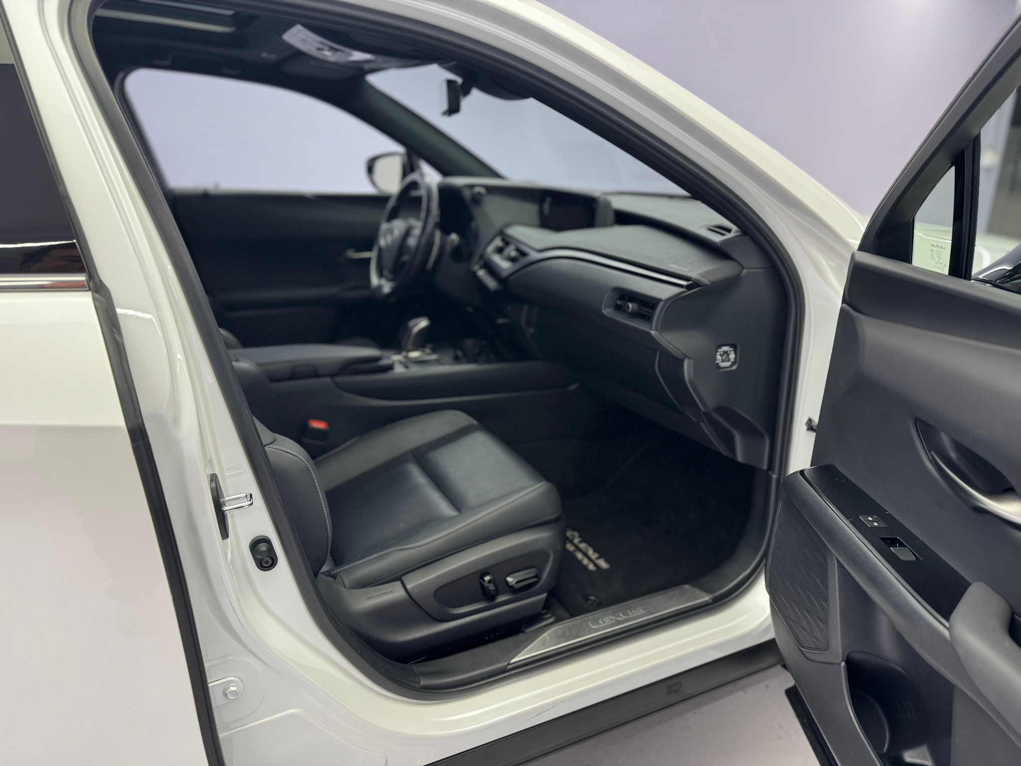 listing desktop thumbnail image 7