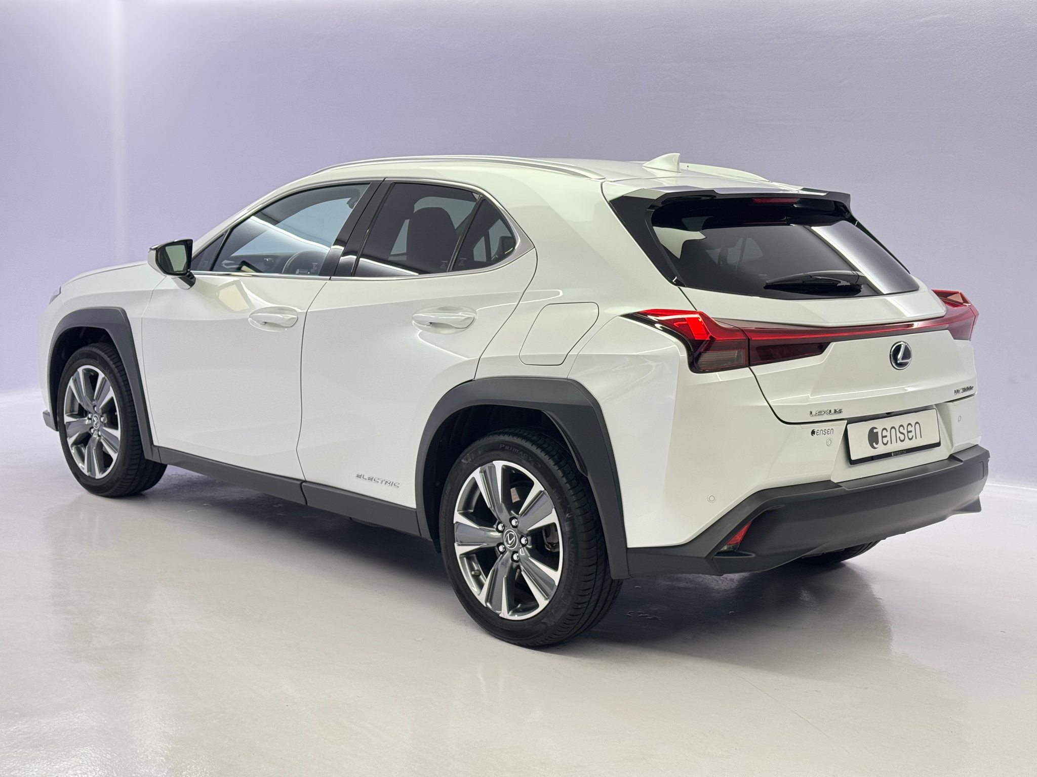 listing desktop thumbnail image 4