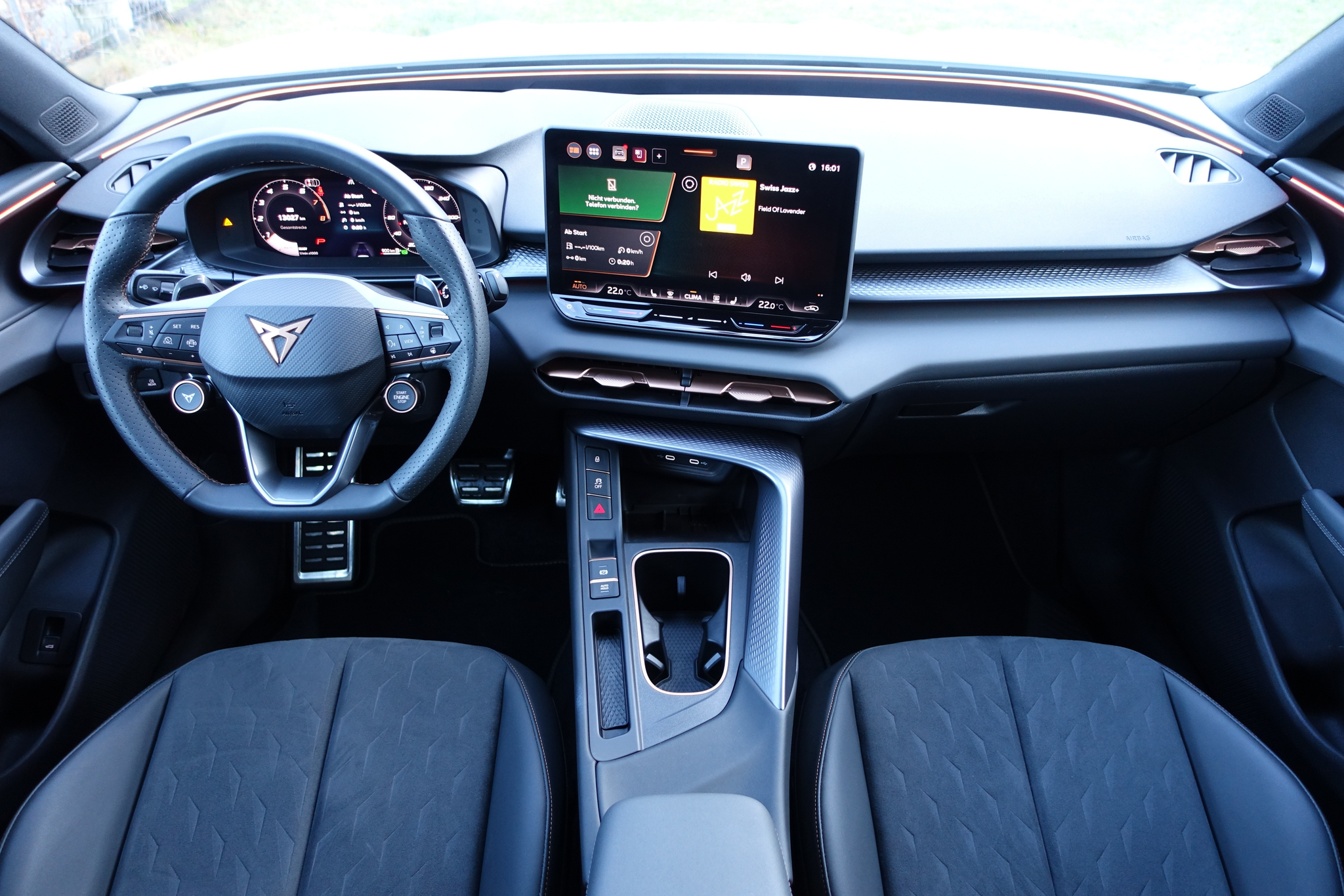 listing desktop thumbnail image 18