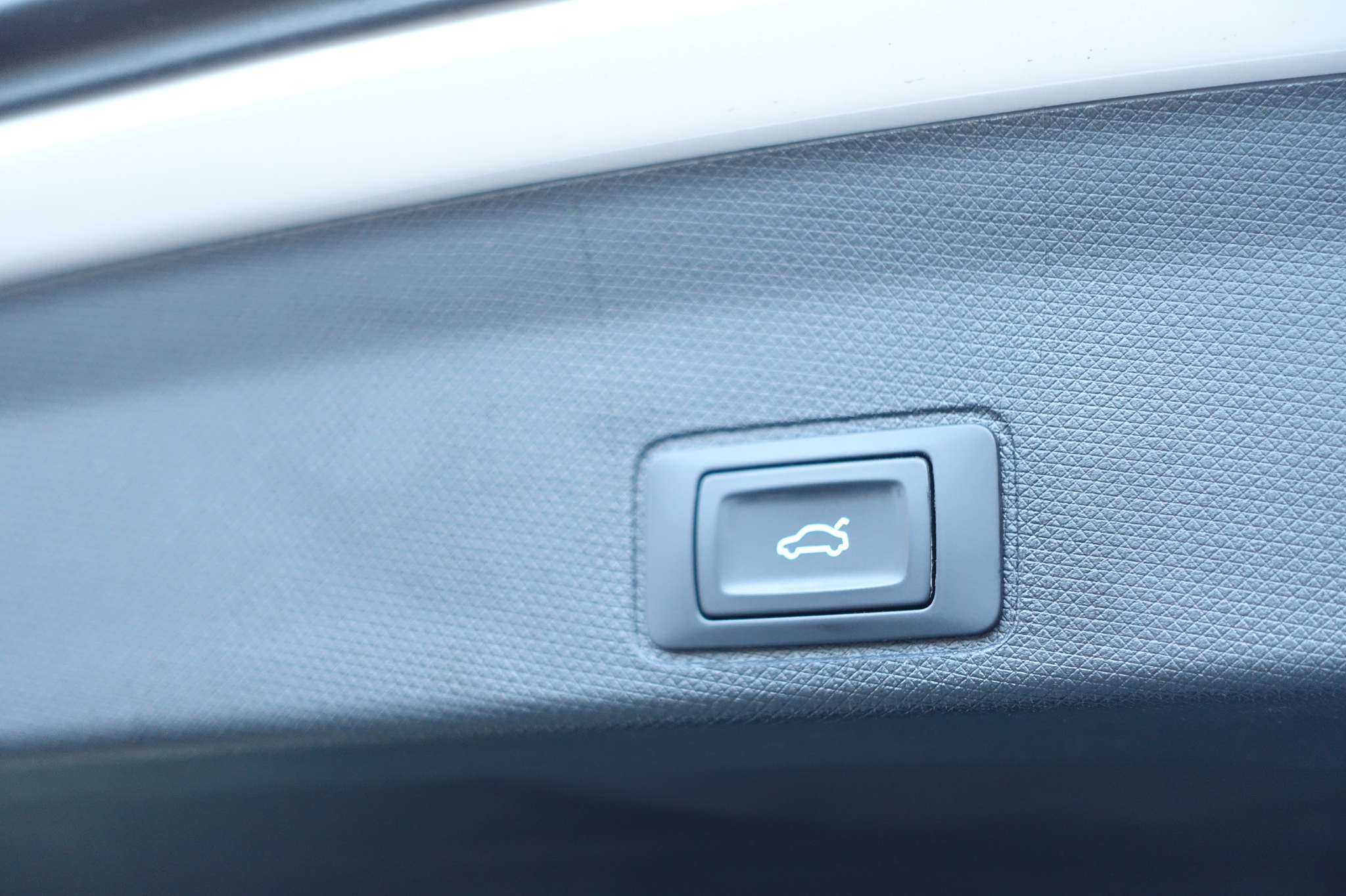 listing desktop thumbnail image 24