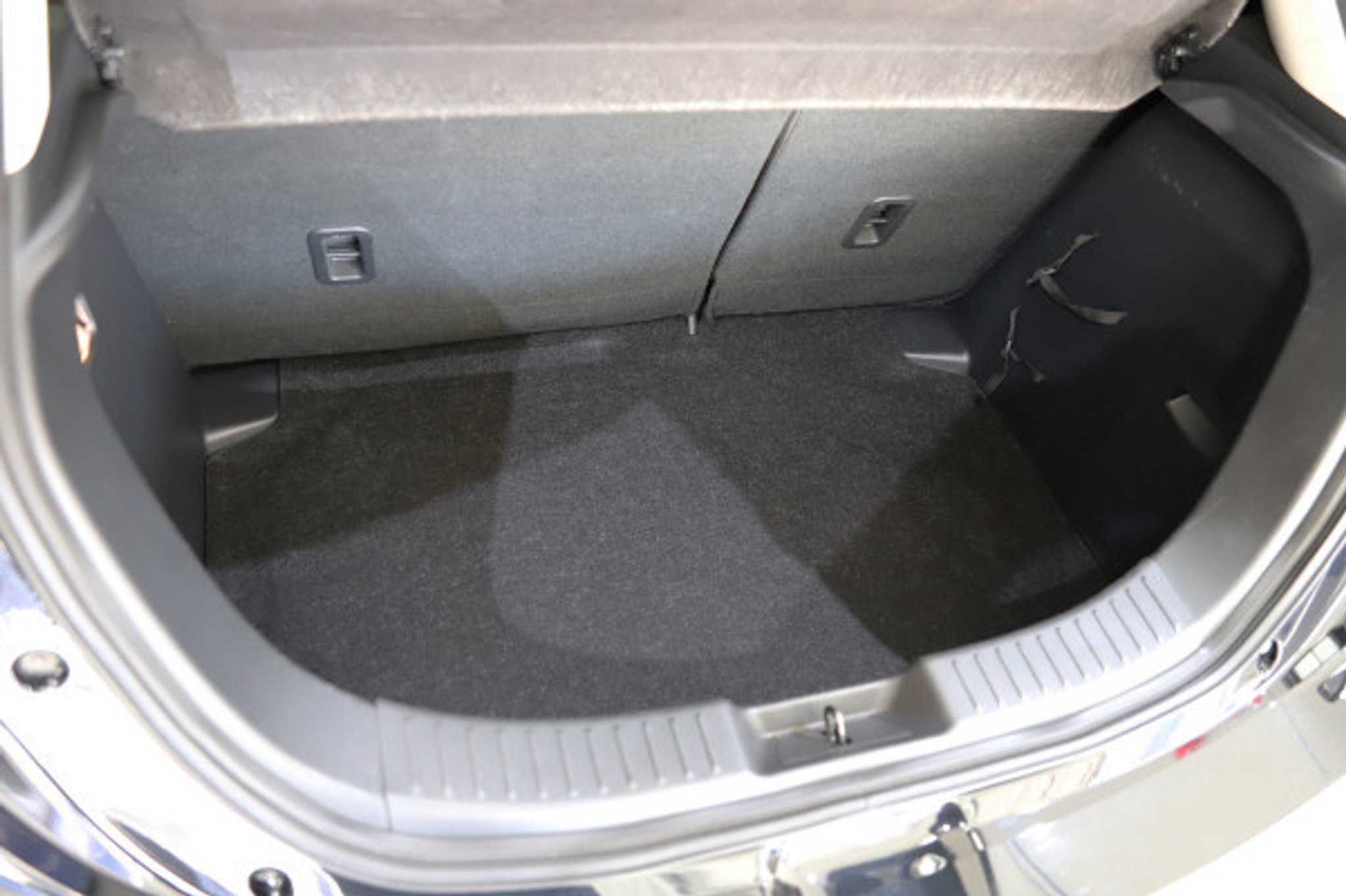 listing desktop thumbnail image 11