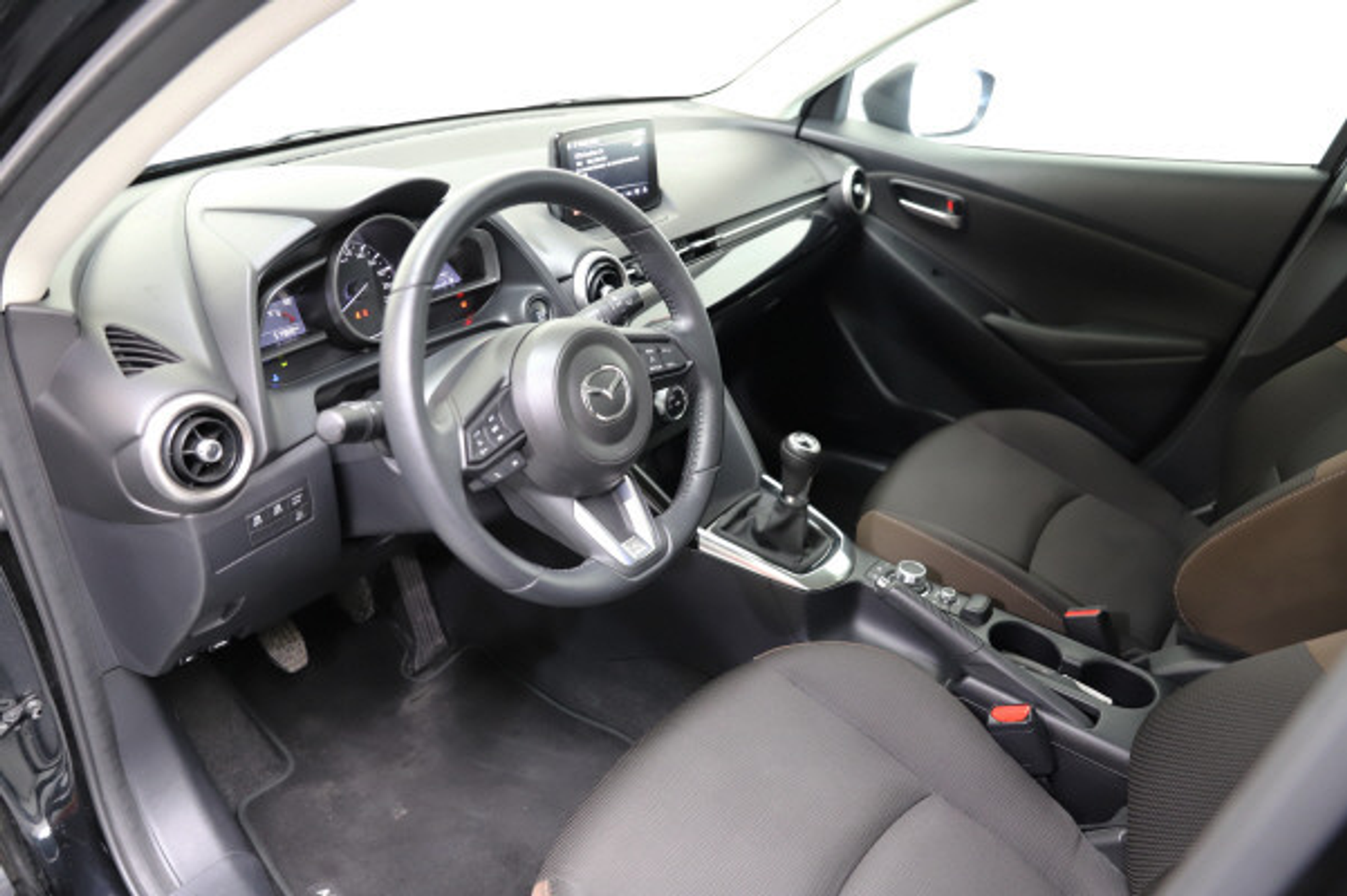 listing desktop thumbnail image 7