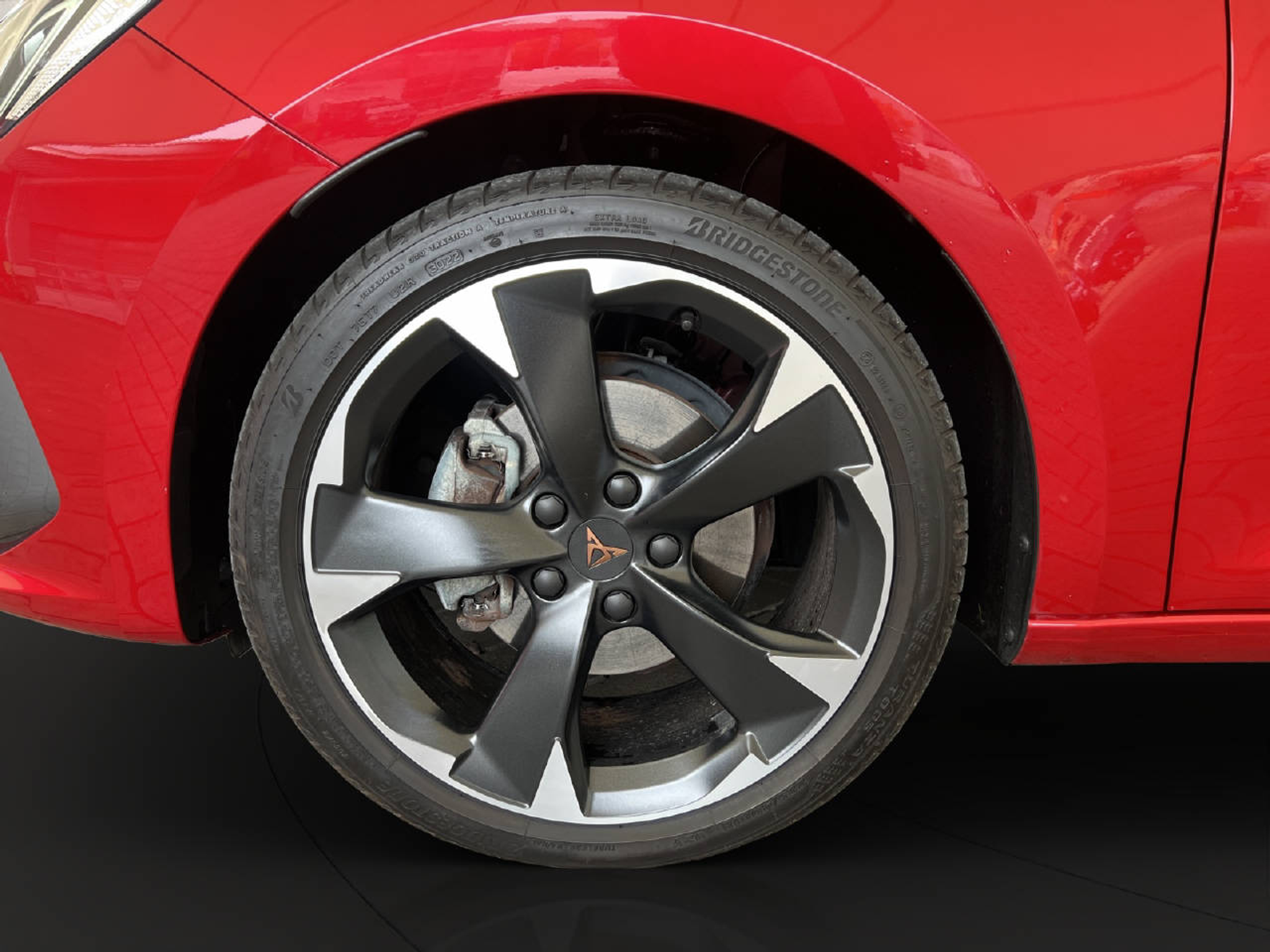 listing desktop thumbnail image 8