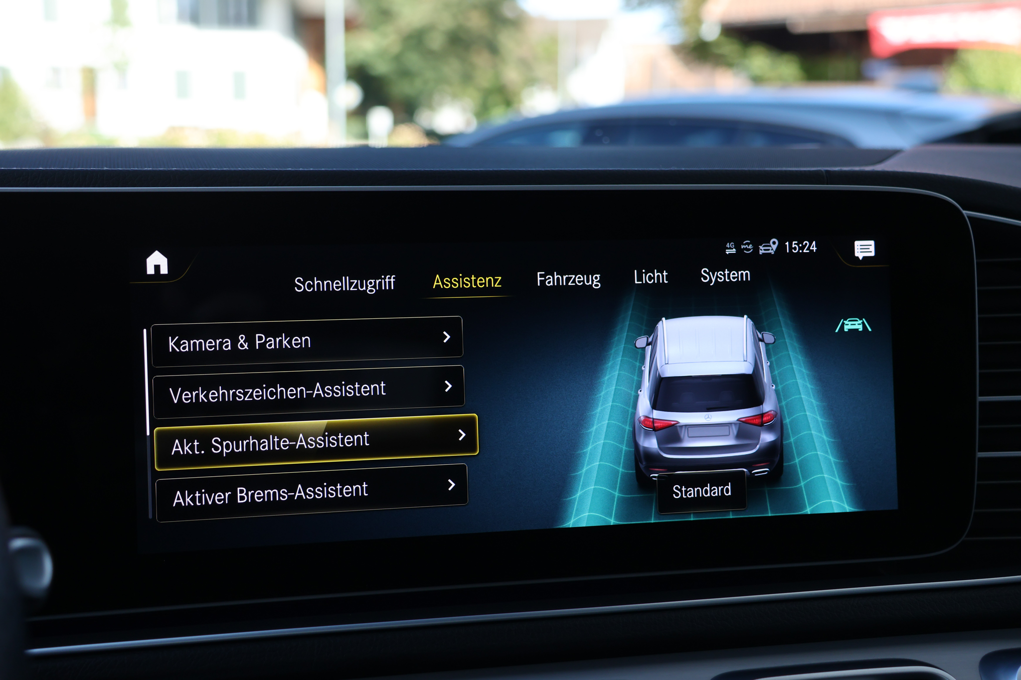 listing desktop thumbnail image 24