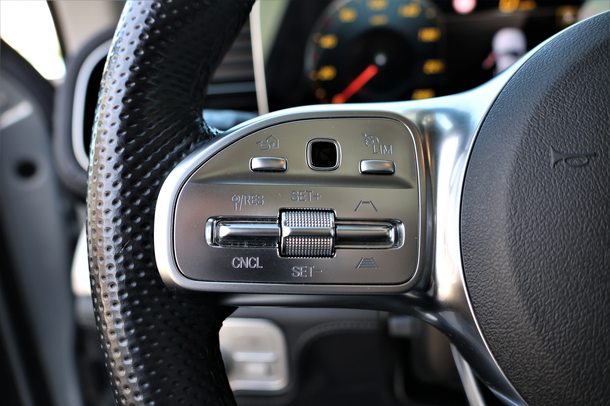 listing desktop thumbnail image 20