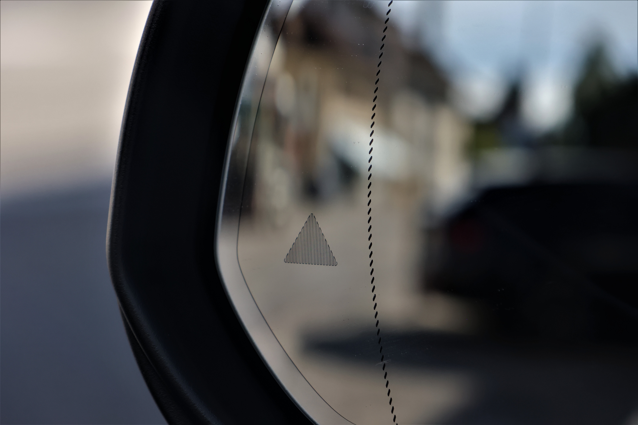 listing desktop thumbnail image 21