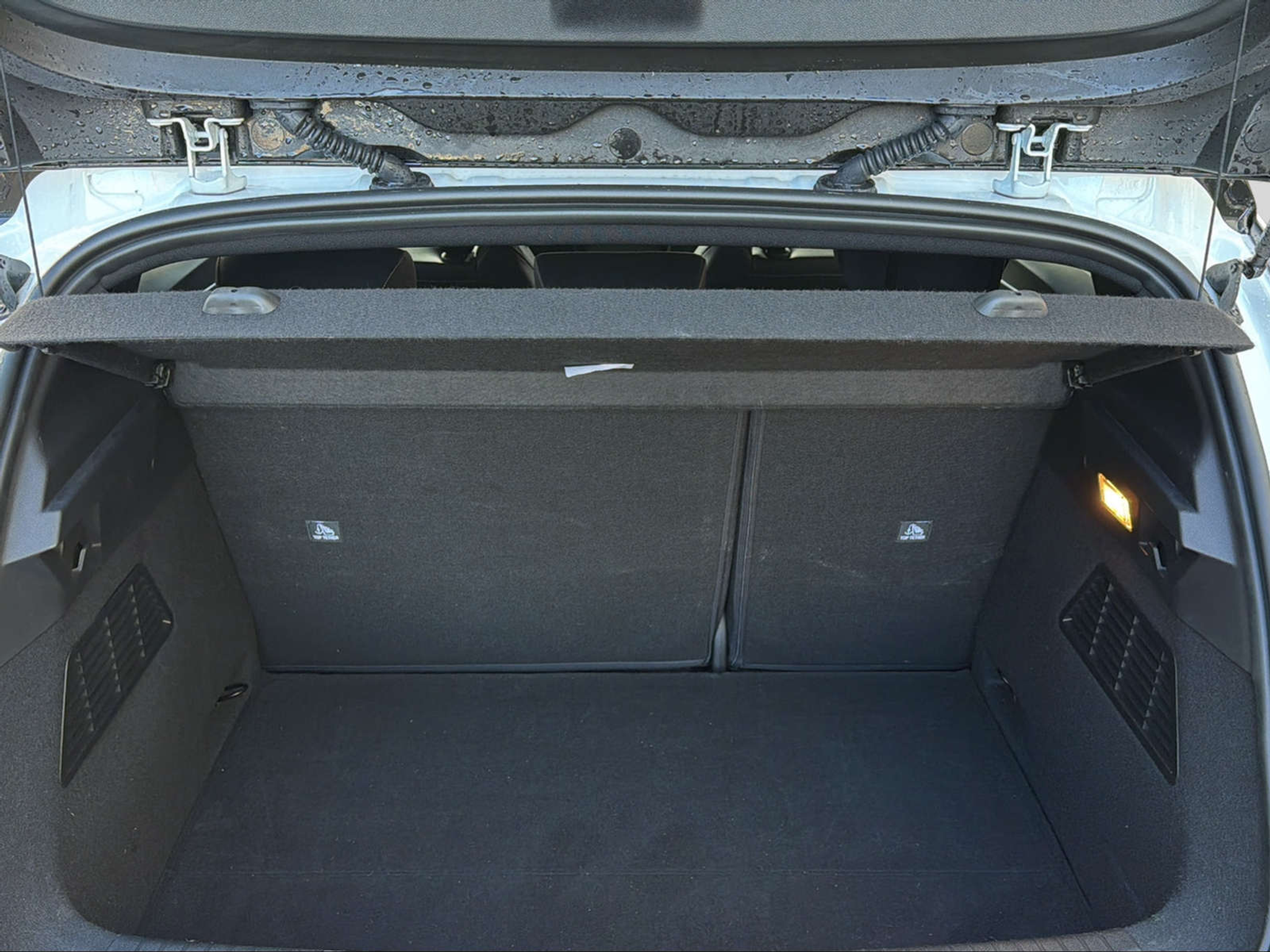 listing desktop thumbnail image 11