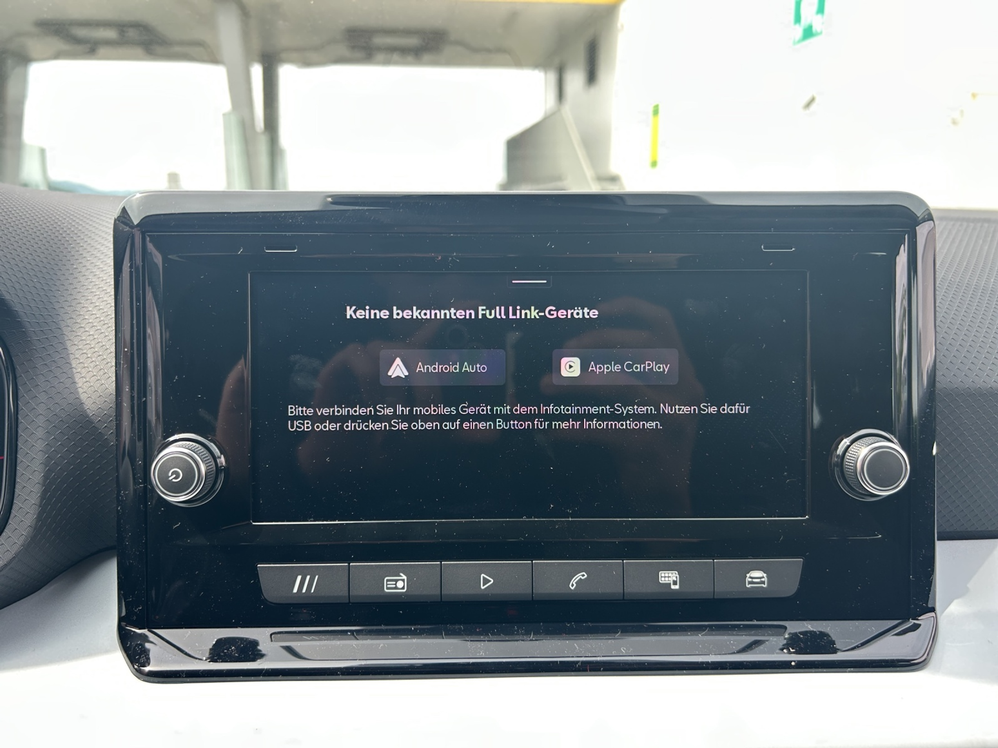 listing desktop thumbnail image 10