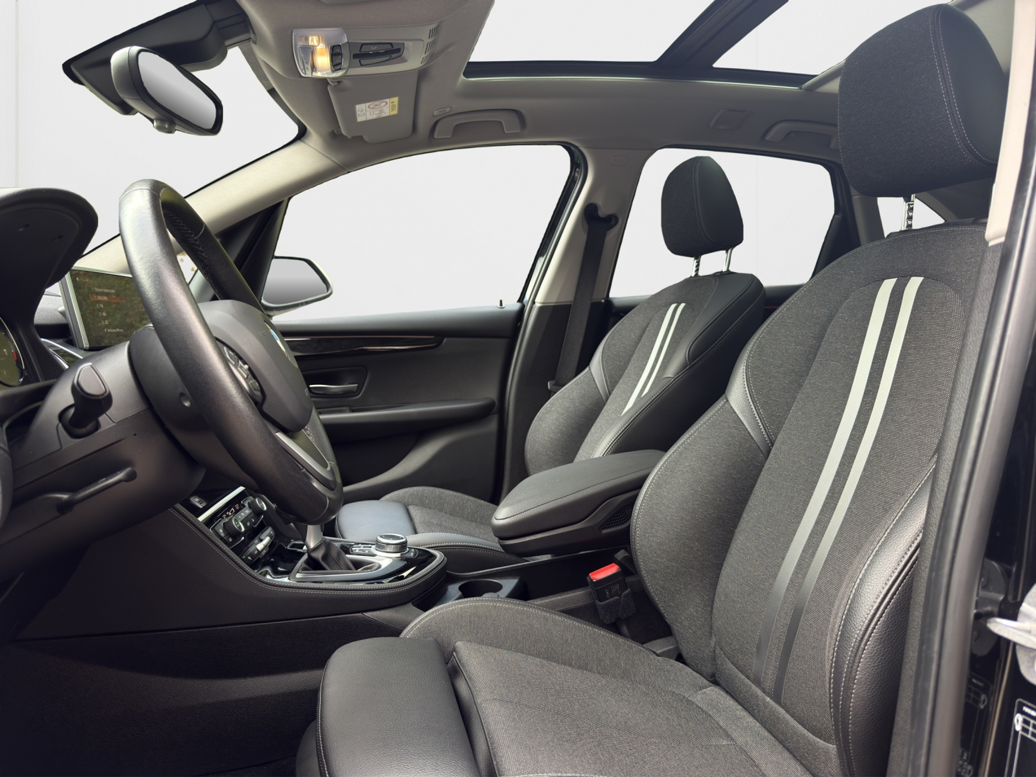 listing desktop thumbnail image 8