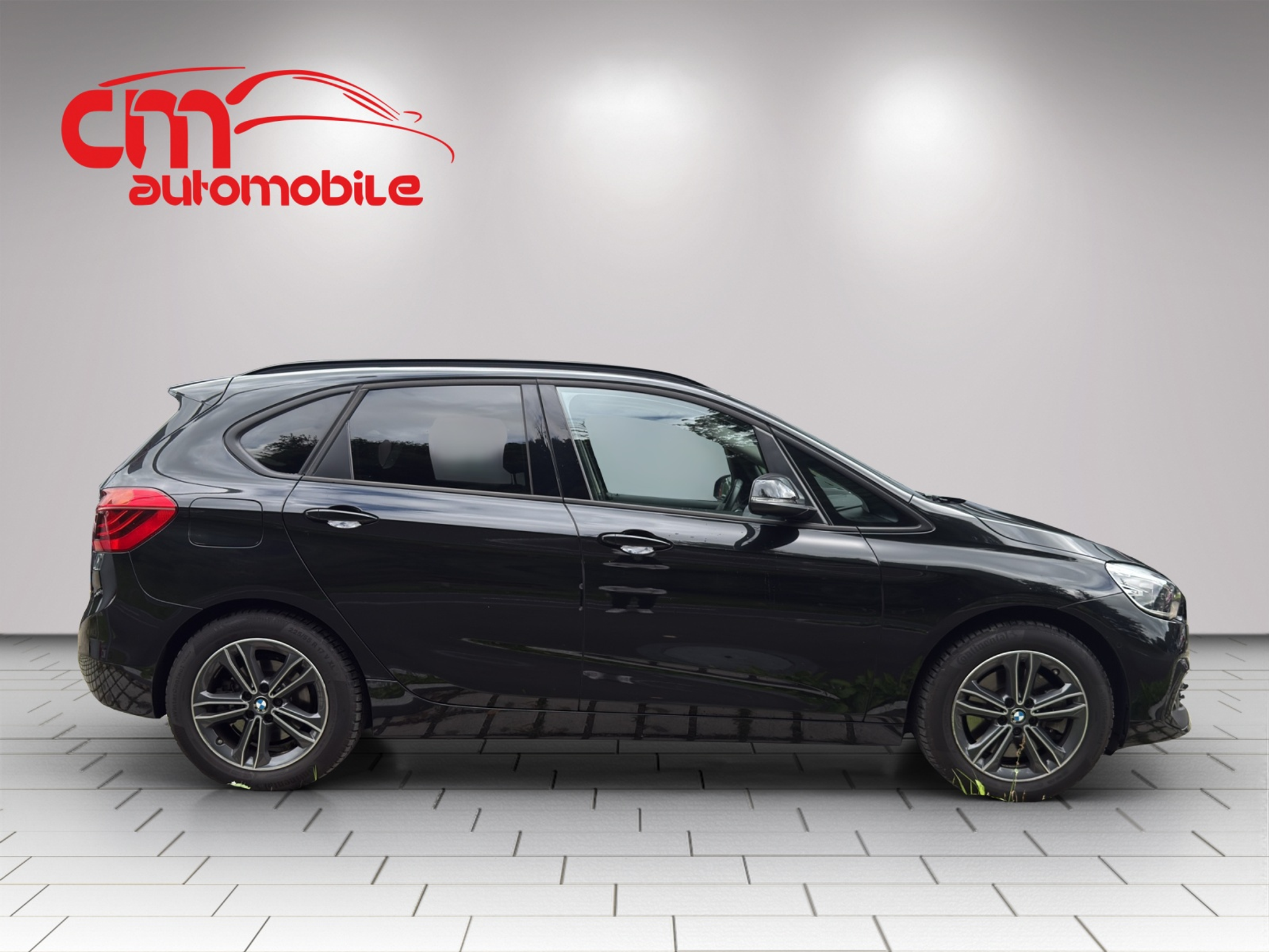 listing desktop thumbnail image 4