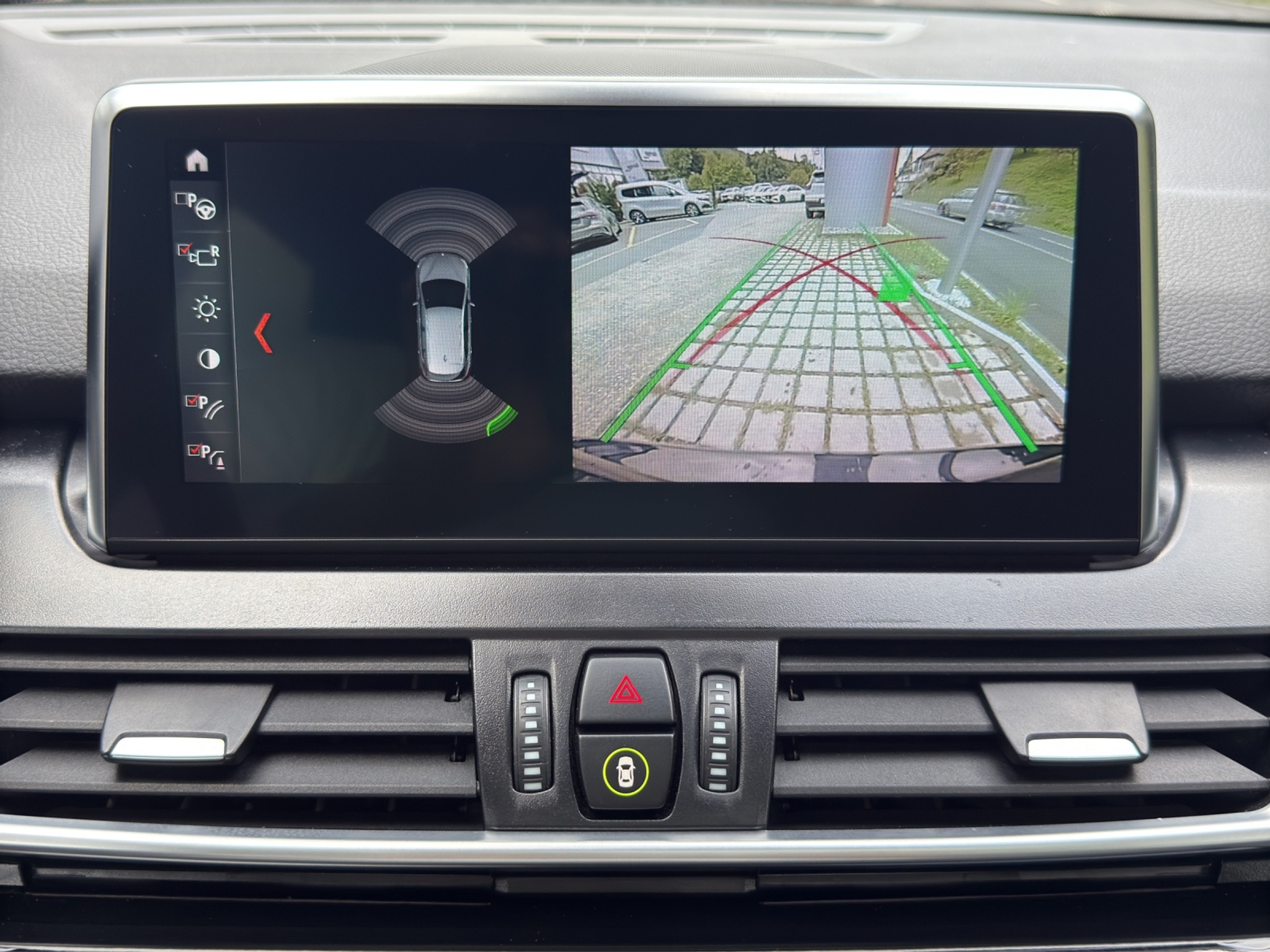 listing desktop thumbnail image 15