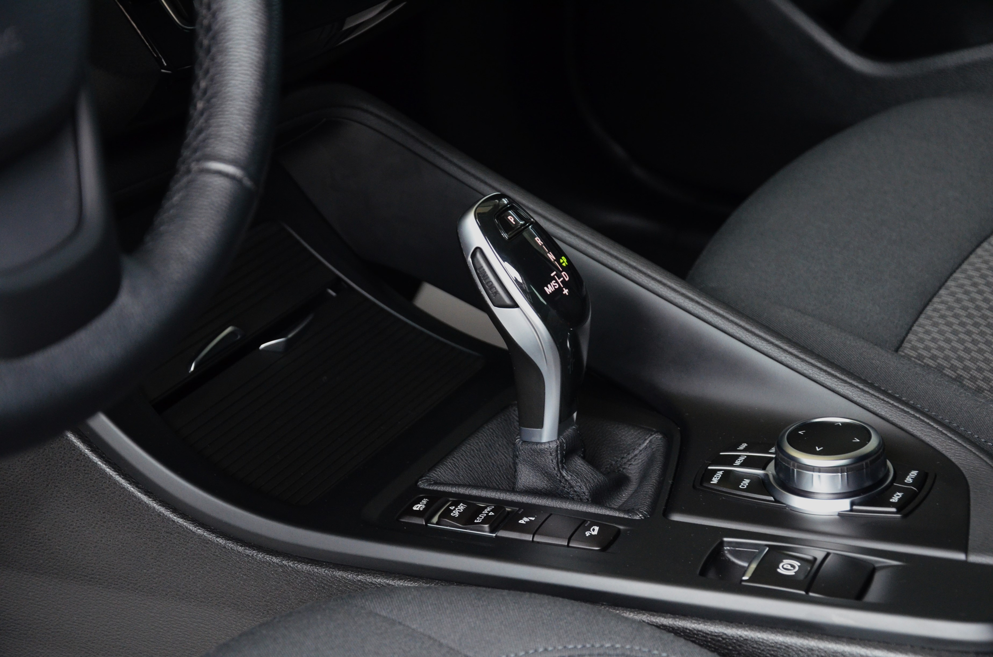 listing desktop thumbnail image 15