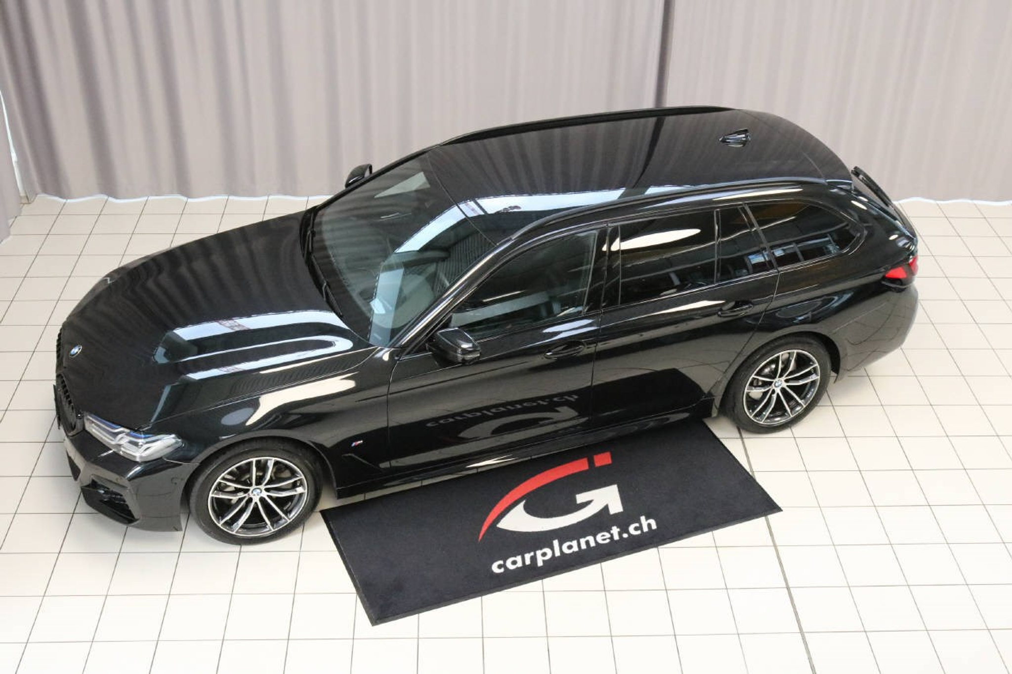 car-image-0