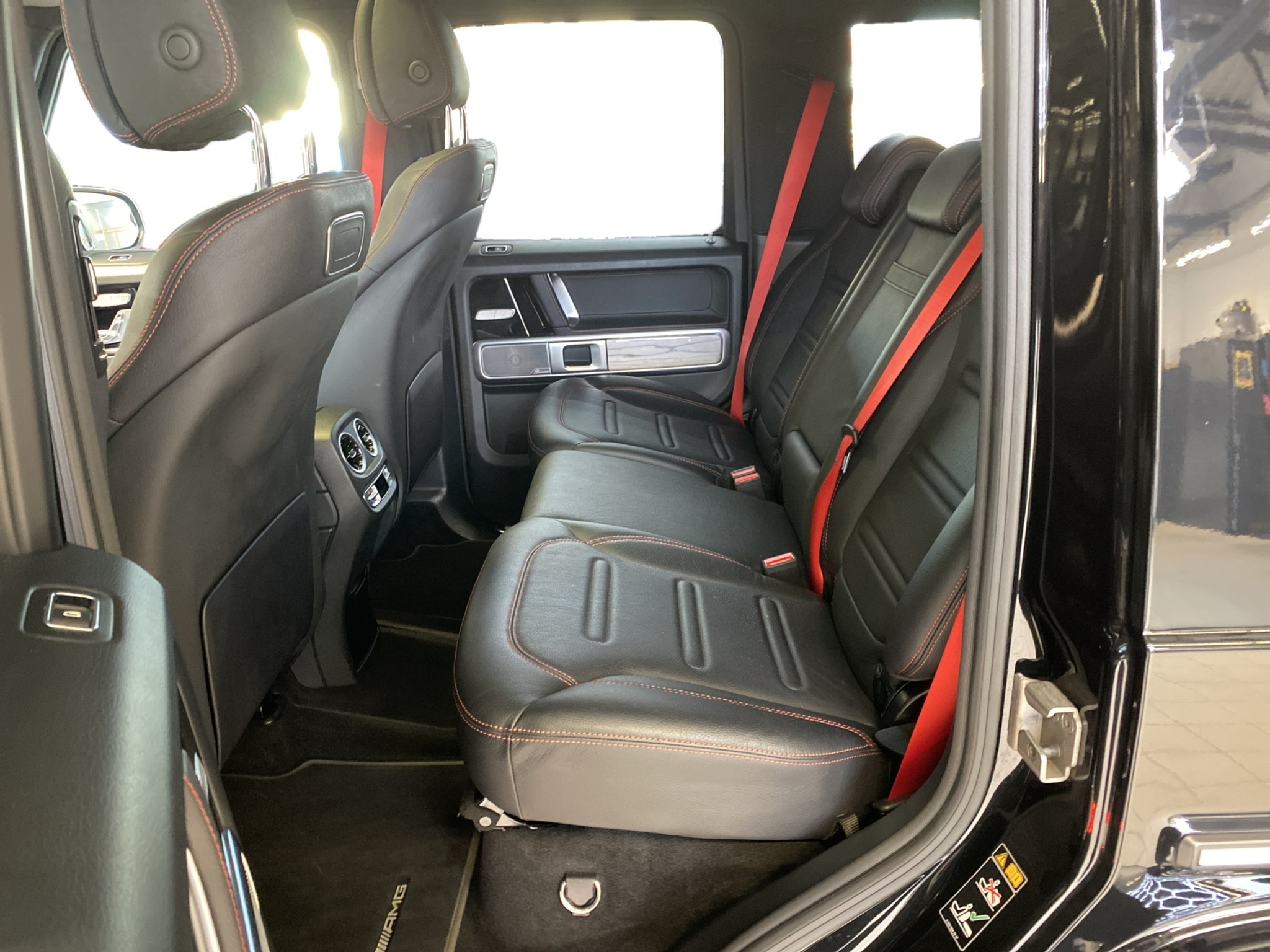 listing desktop thumbnail image 7