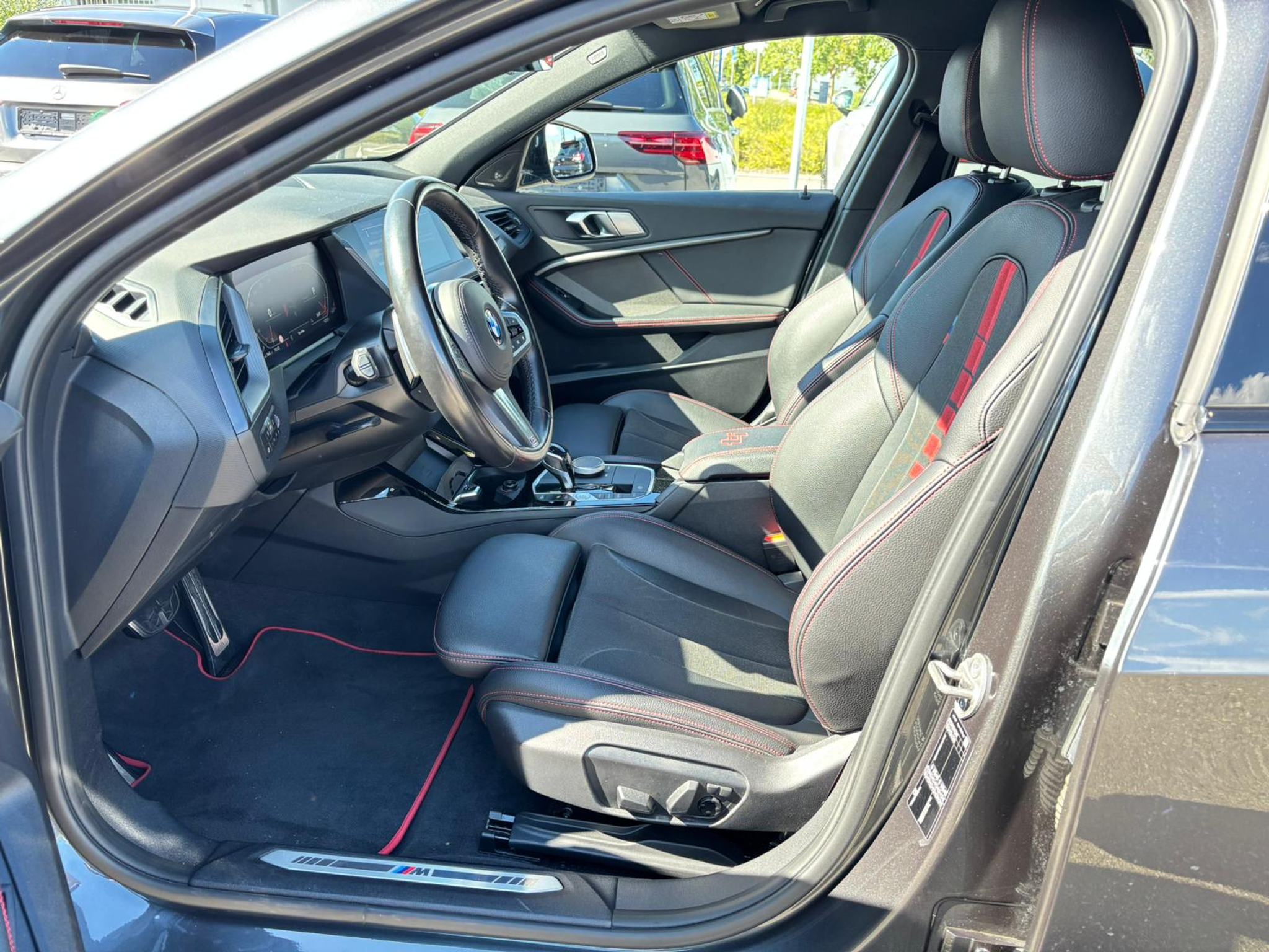 listing desktop thumbnail image 18