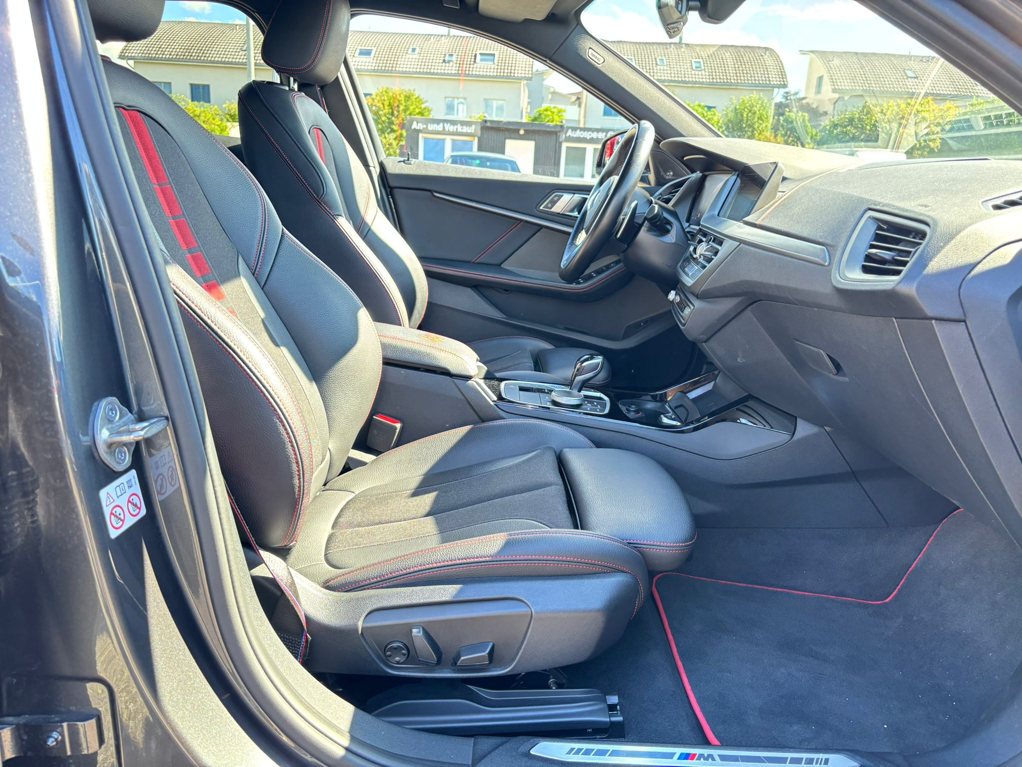 listing desktop thumbnail image 20