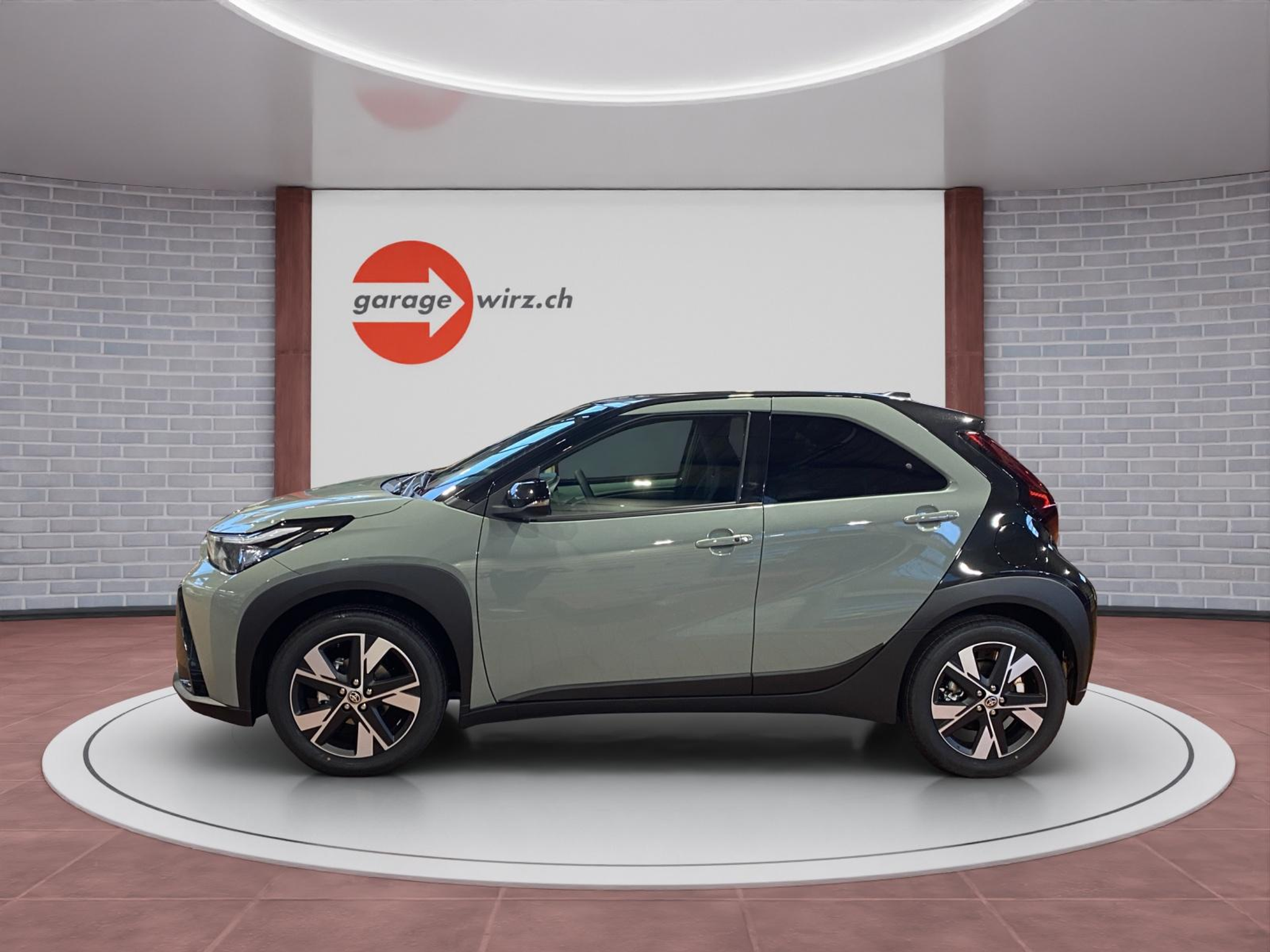 listing desktop thumbnail image 1