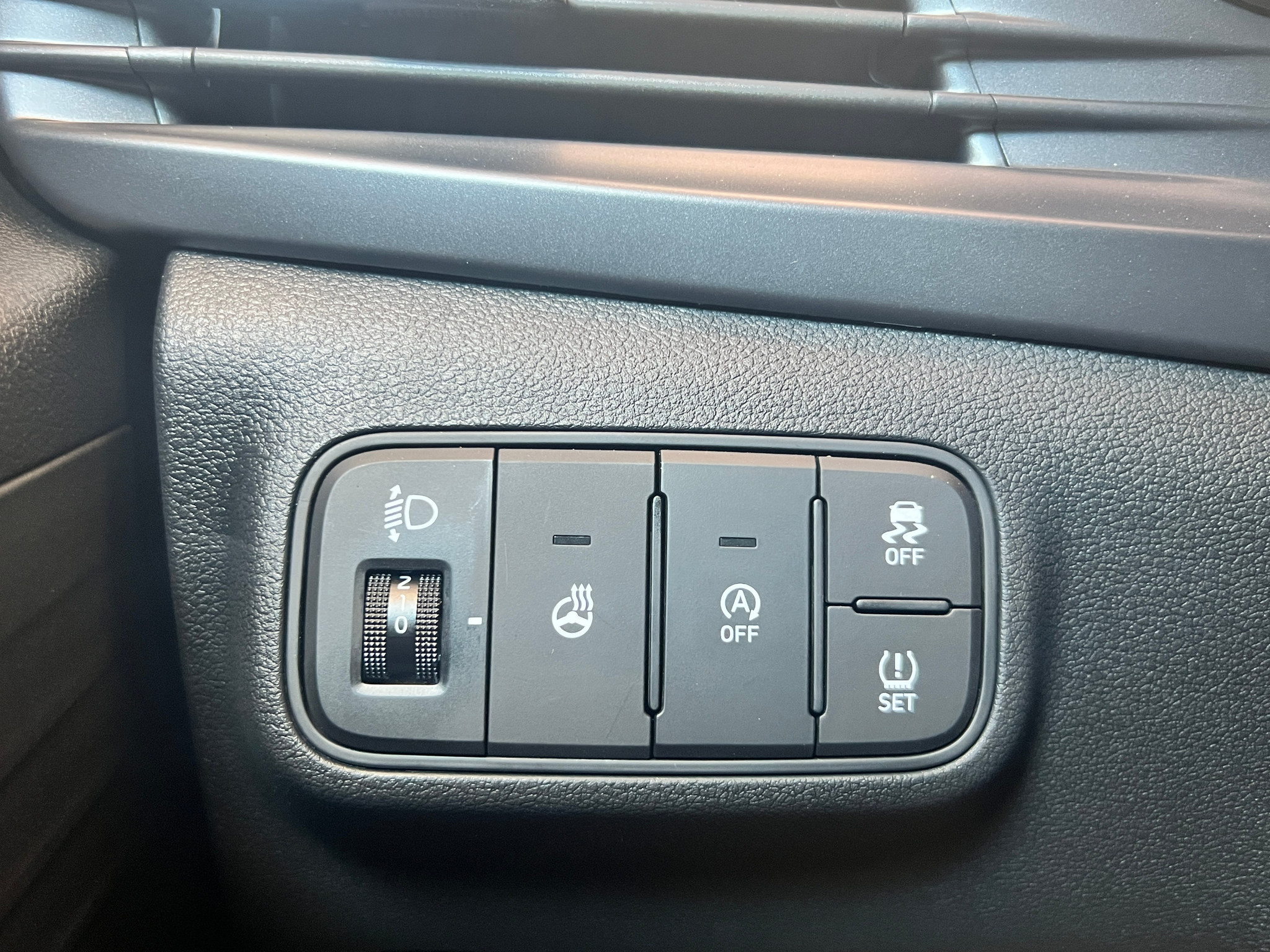 listing desktop thumbnail image 25