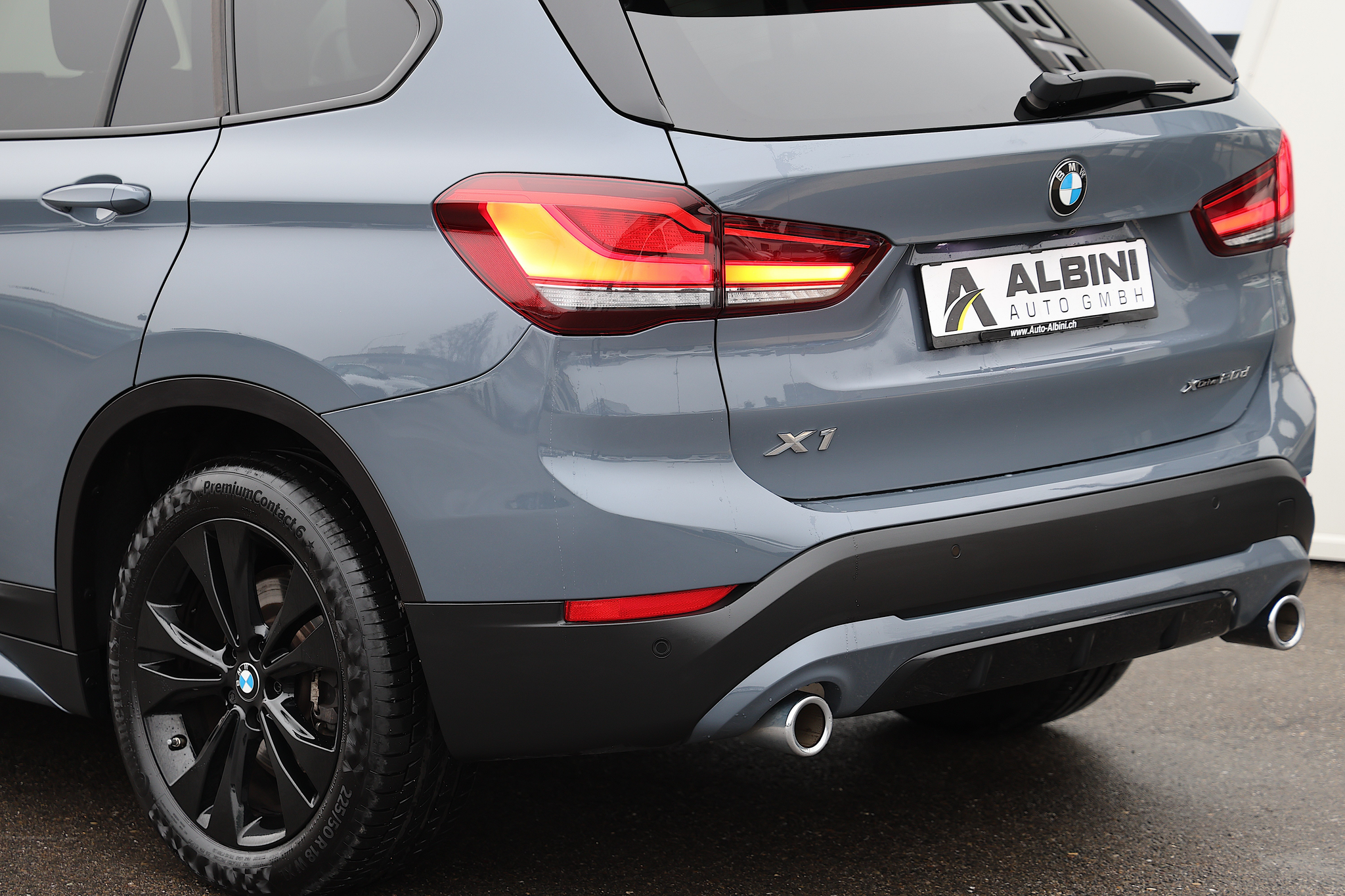 listing desktop thumbnail image 17