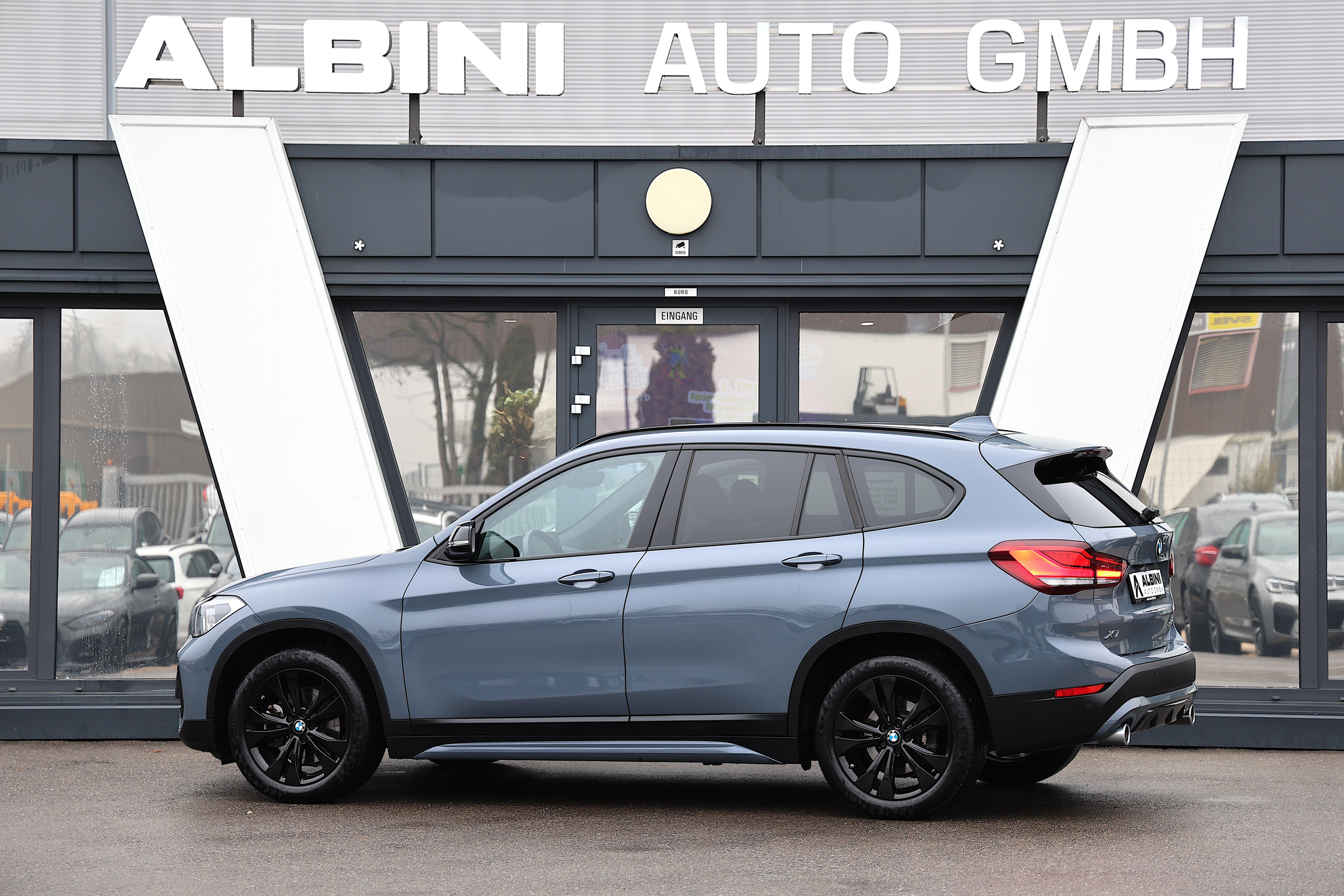 listing desktop thumbnail image 4