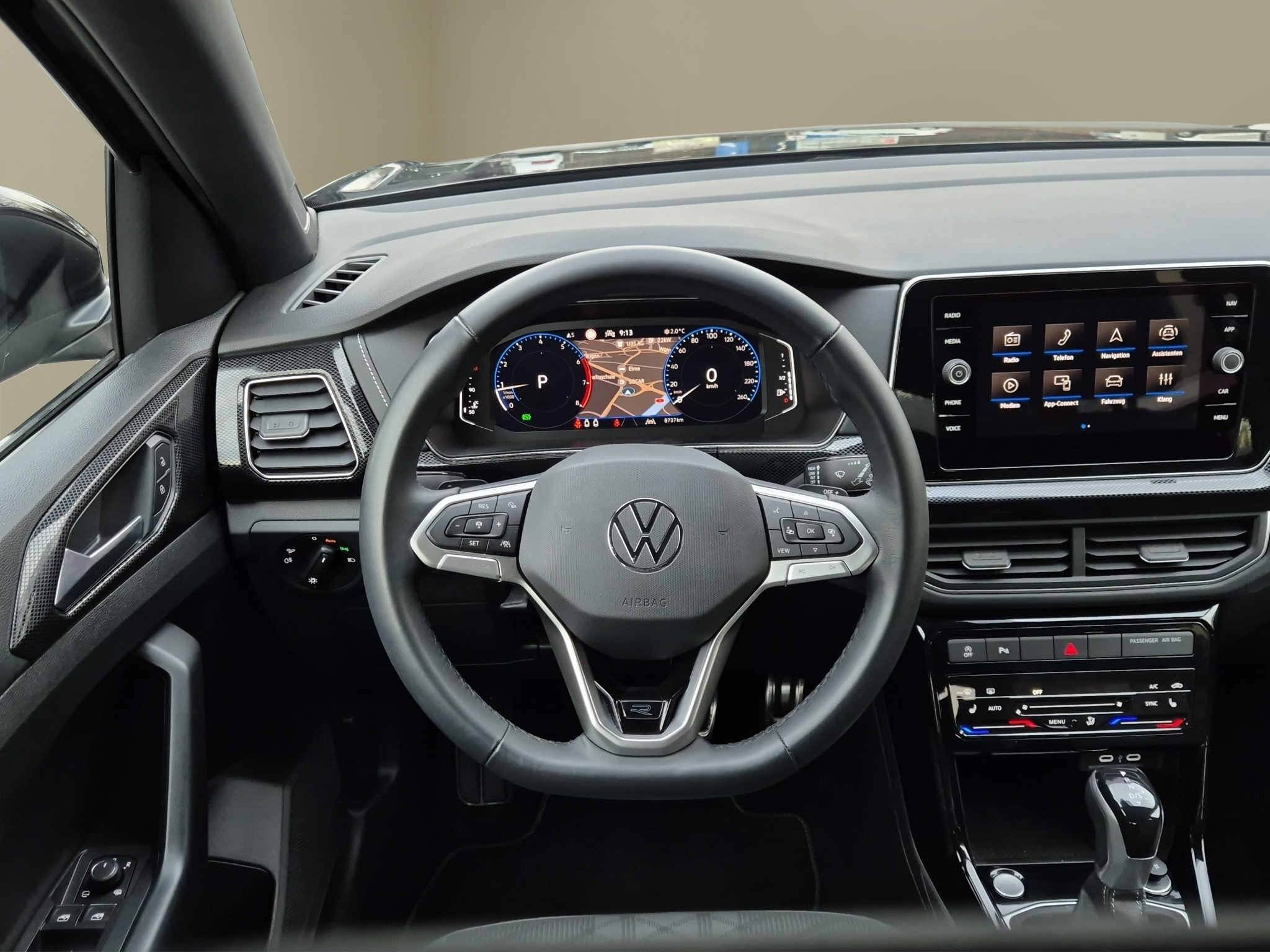 listing desktop thumbnail image 8