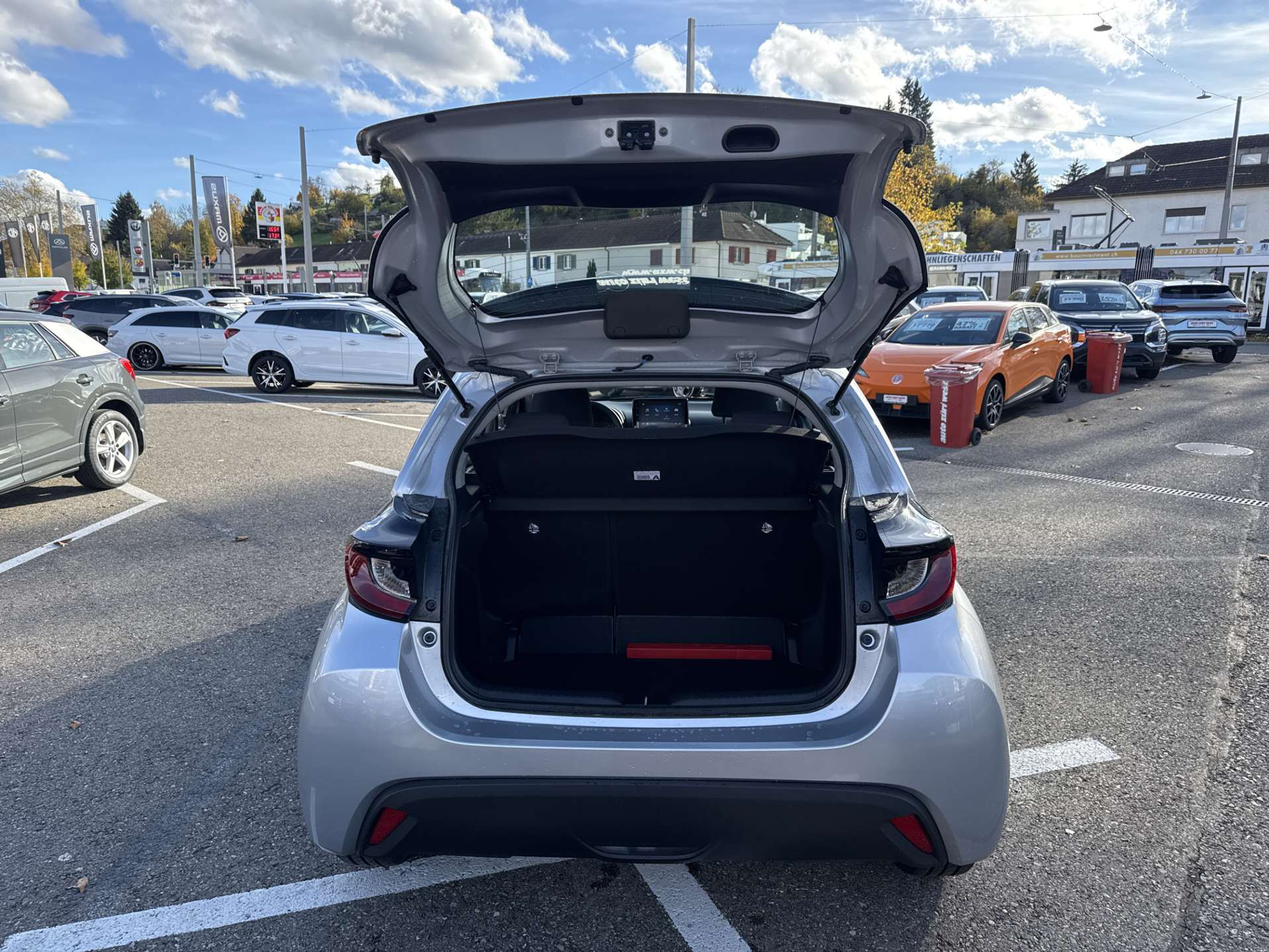 listing desktop thumbnail image 7