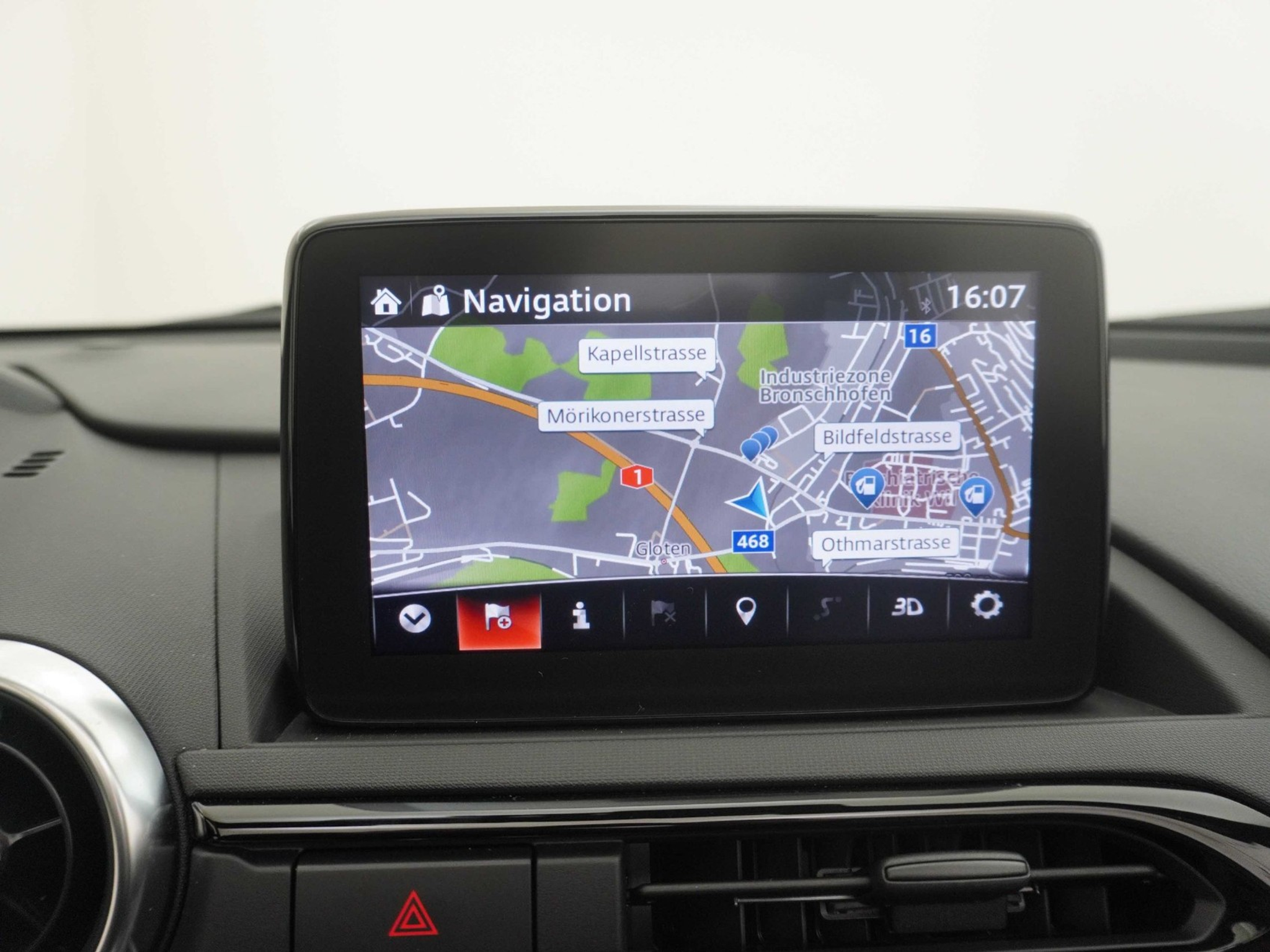 listing desktop thumbnail image 13