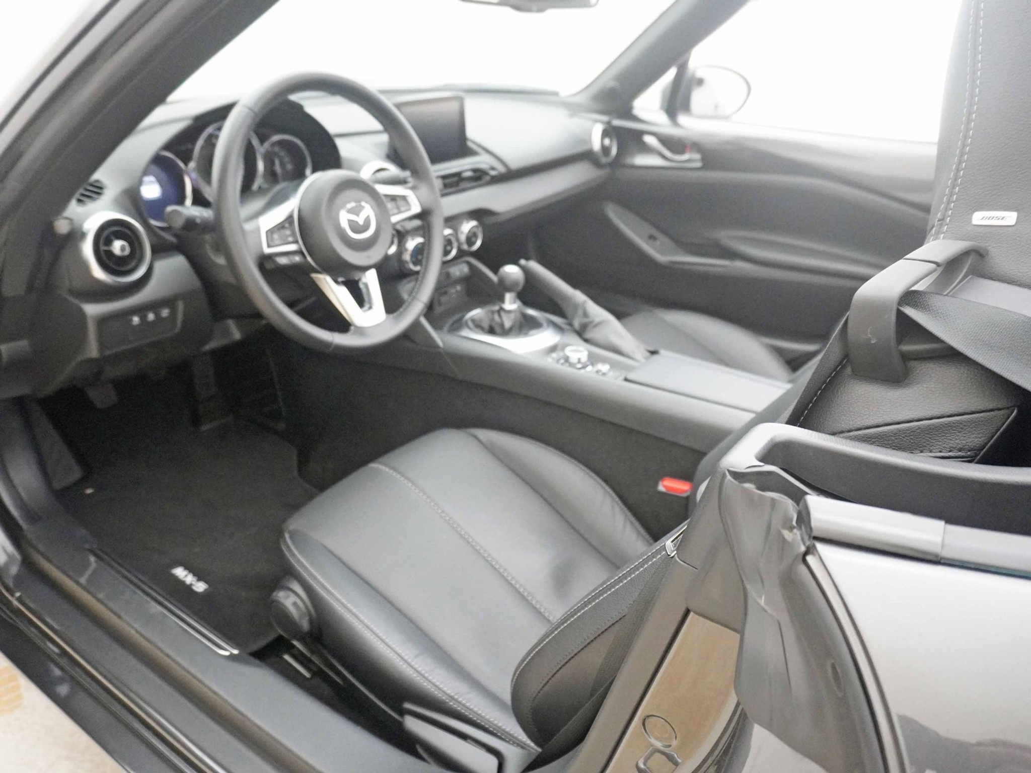 listing desktop thumbnail image 8