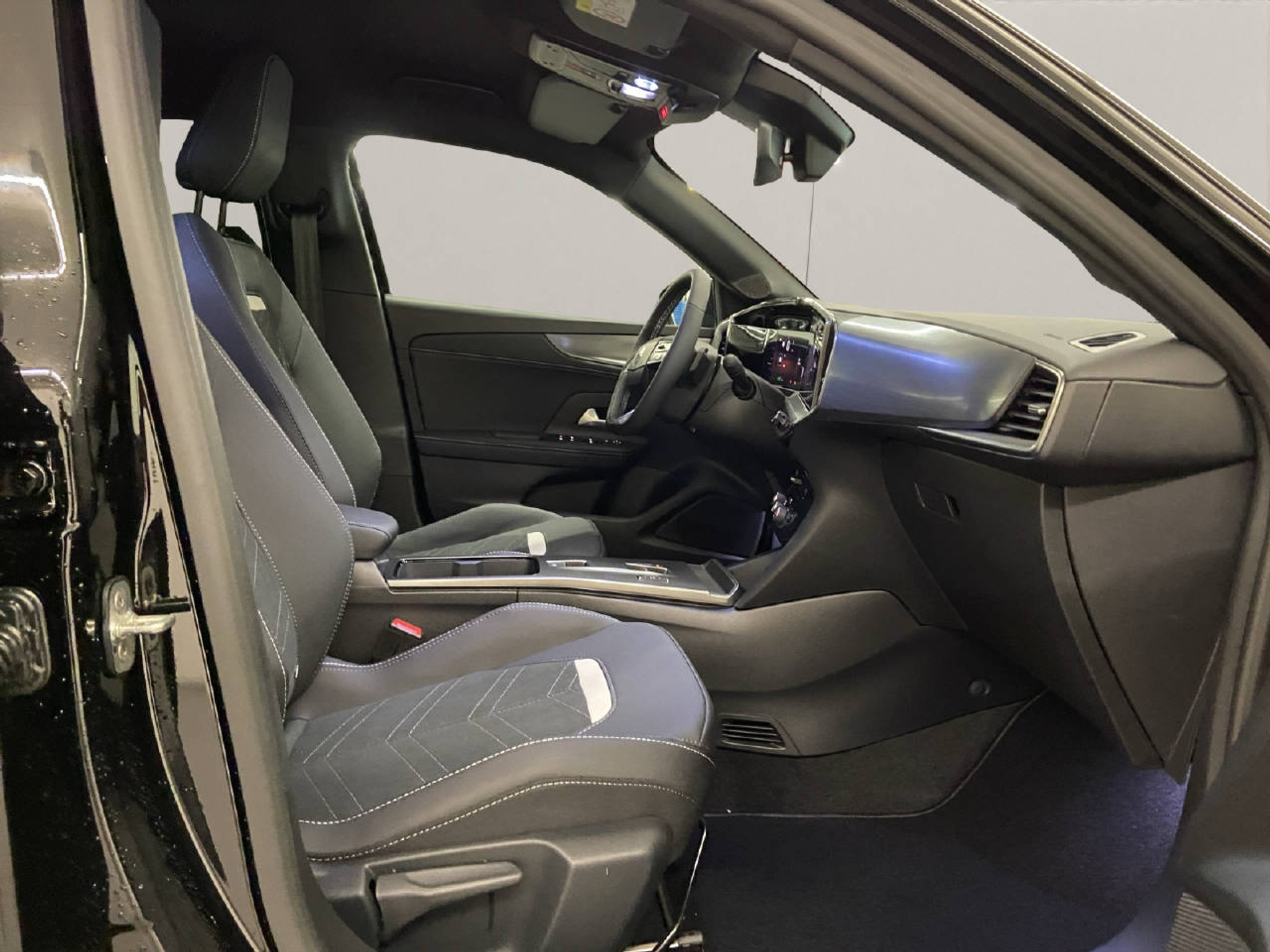 listing desktop thumbnail image 11