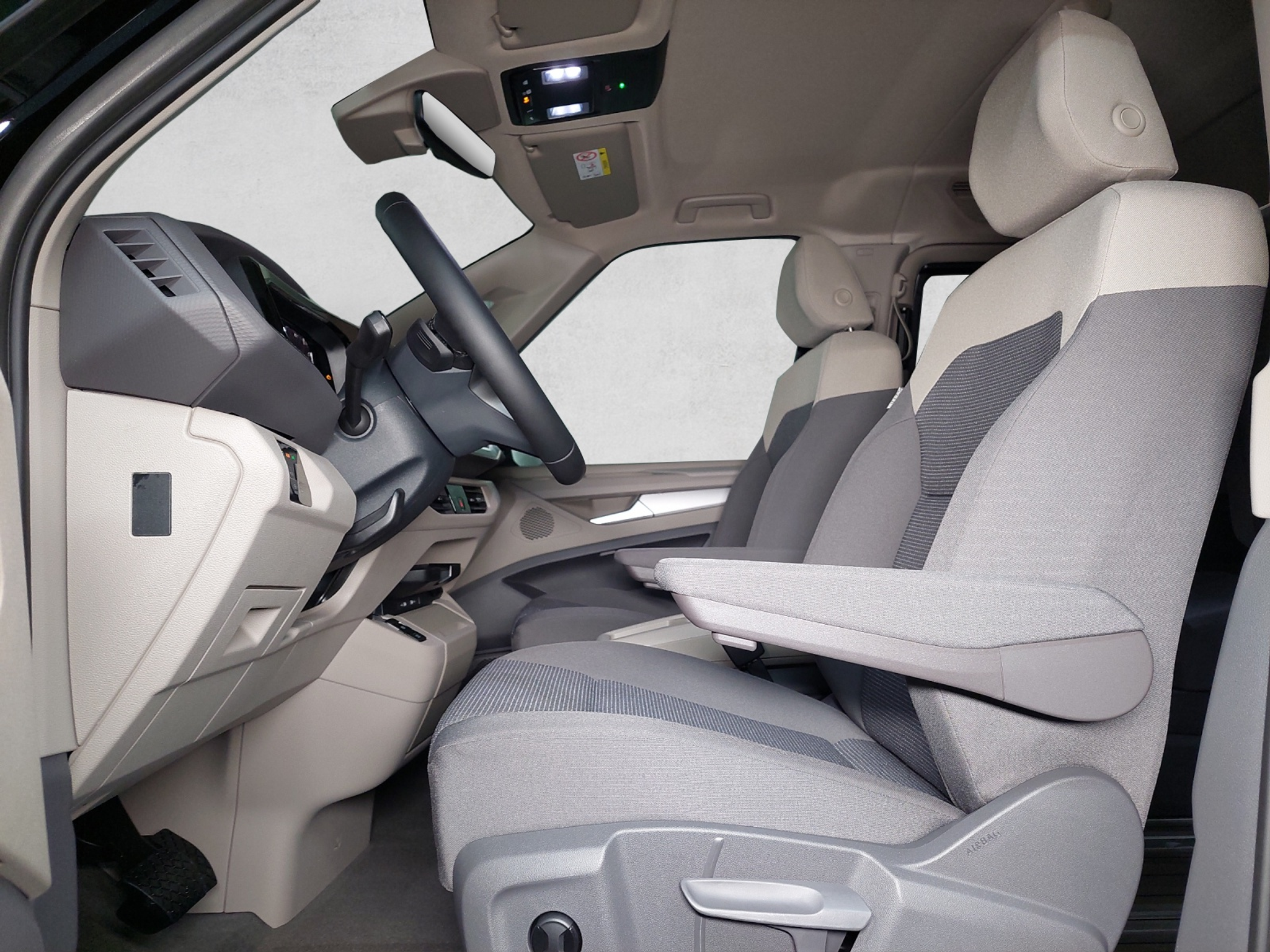 listing desktop thumbnail image 5