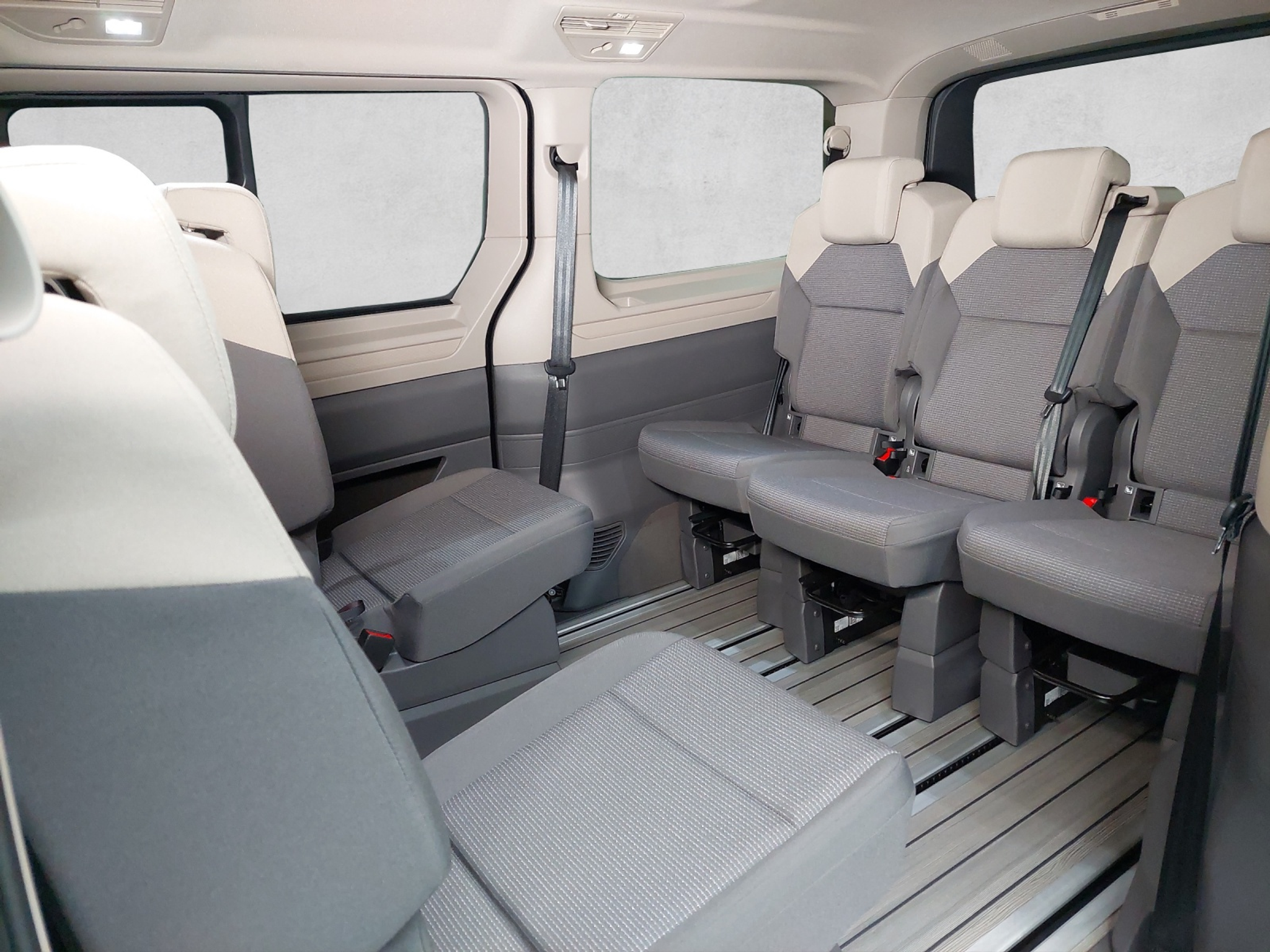 listing desktop thumbnail image 8