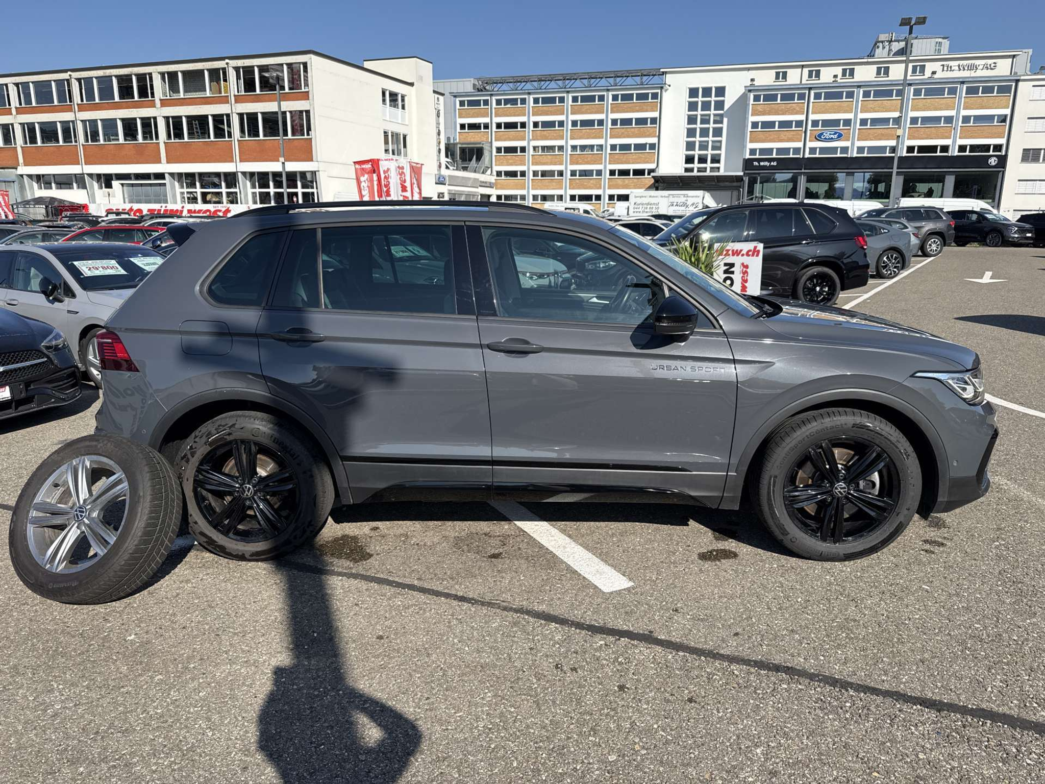 listing desktop thumbnail image 10