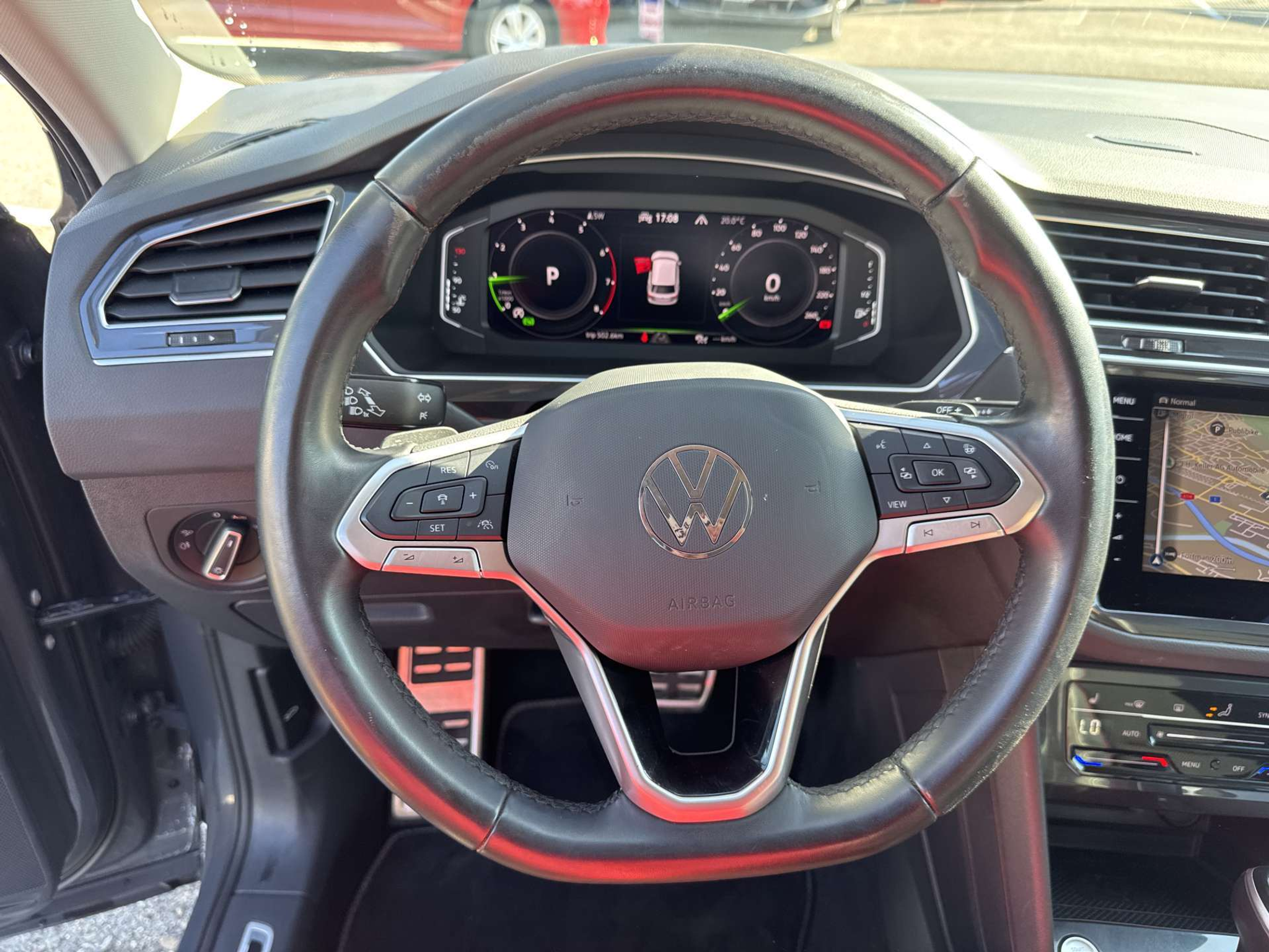 listing desktop thumbnail image 15