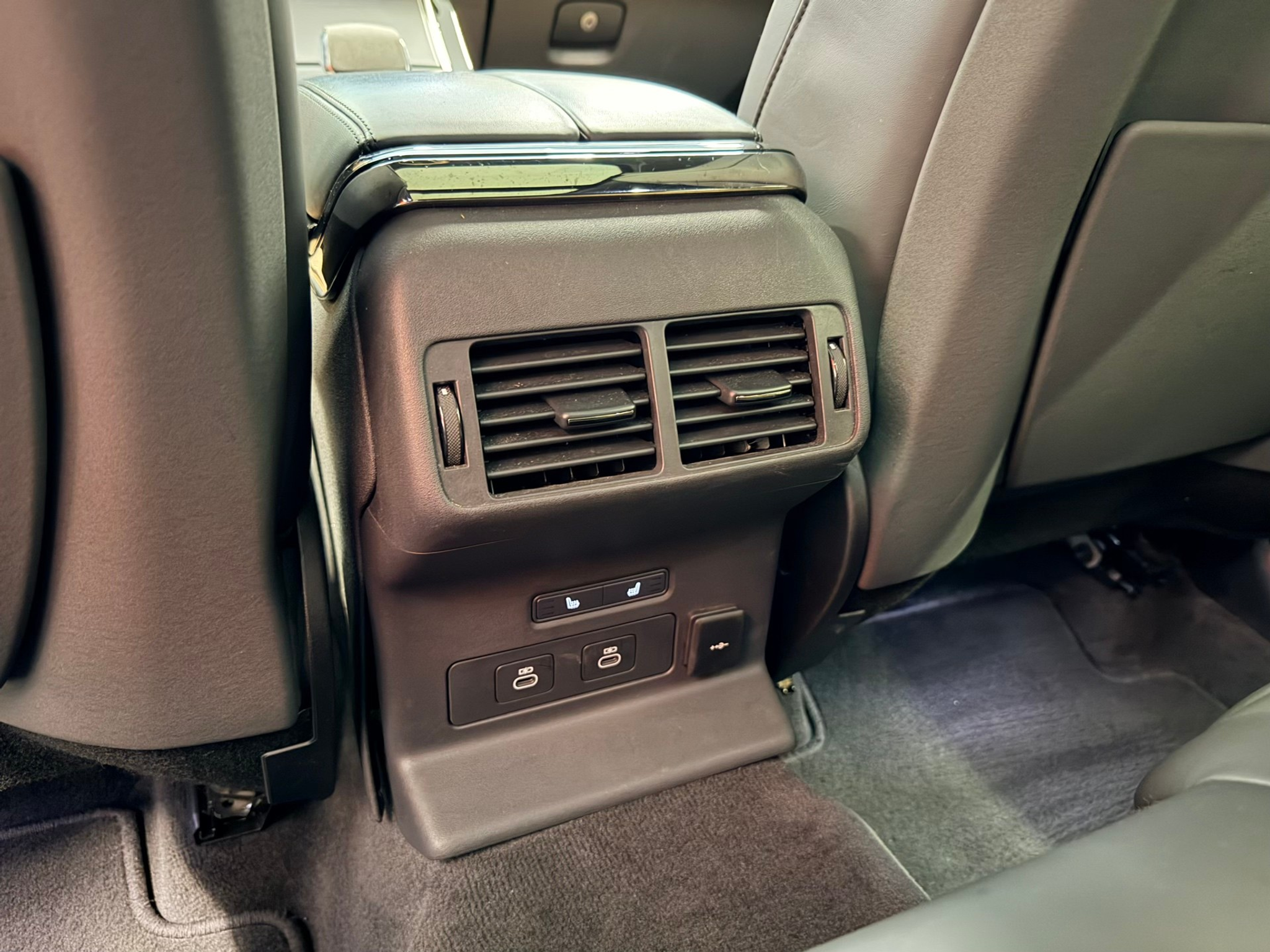 listing desktop thumbnail image 18