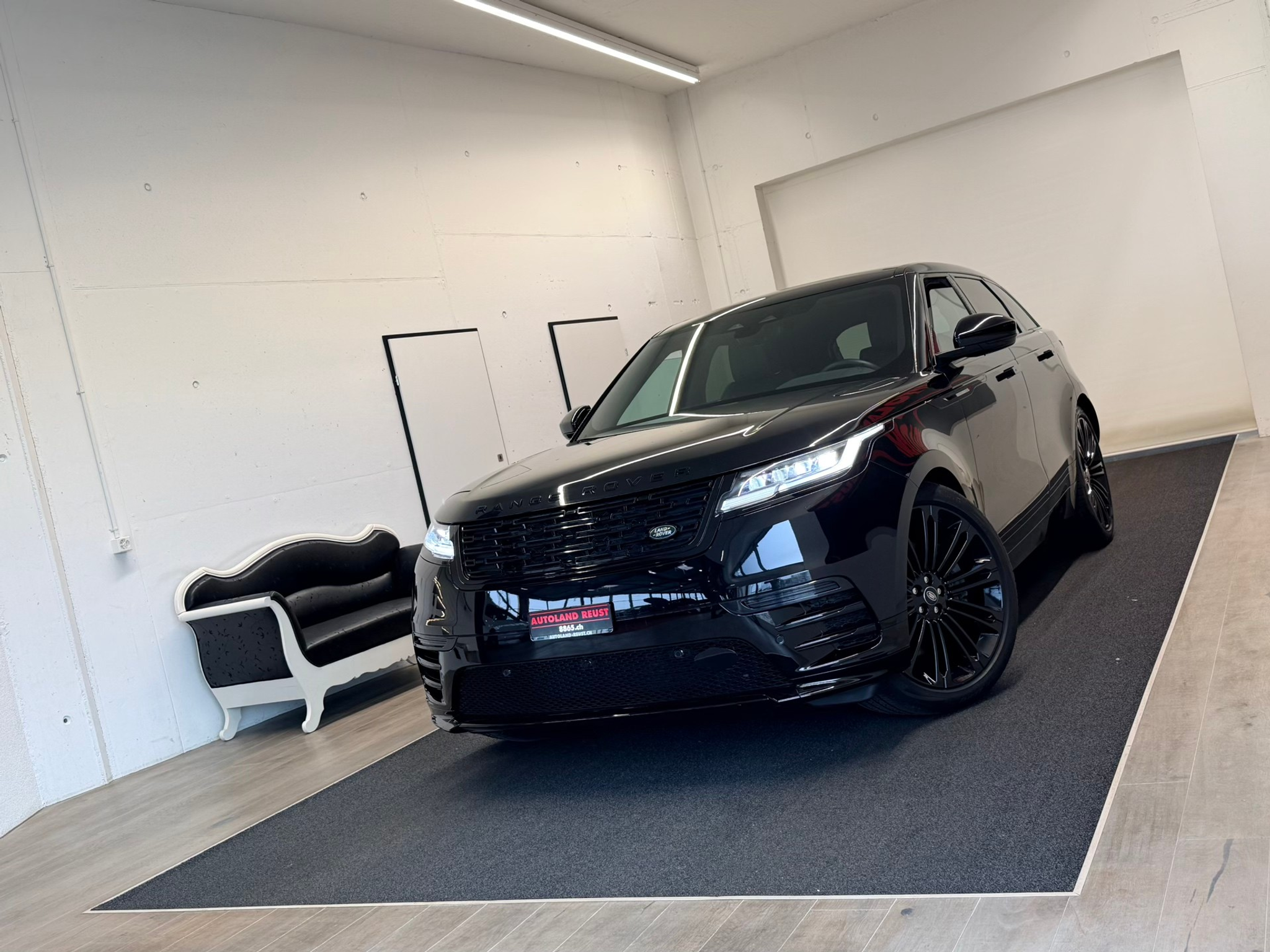 listing desktop thumbnail image 4